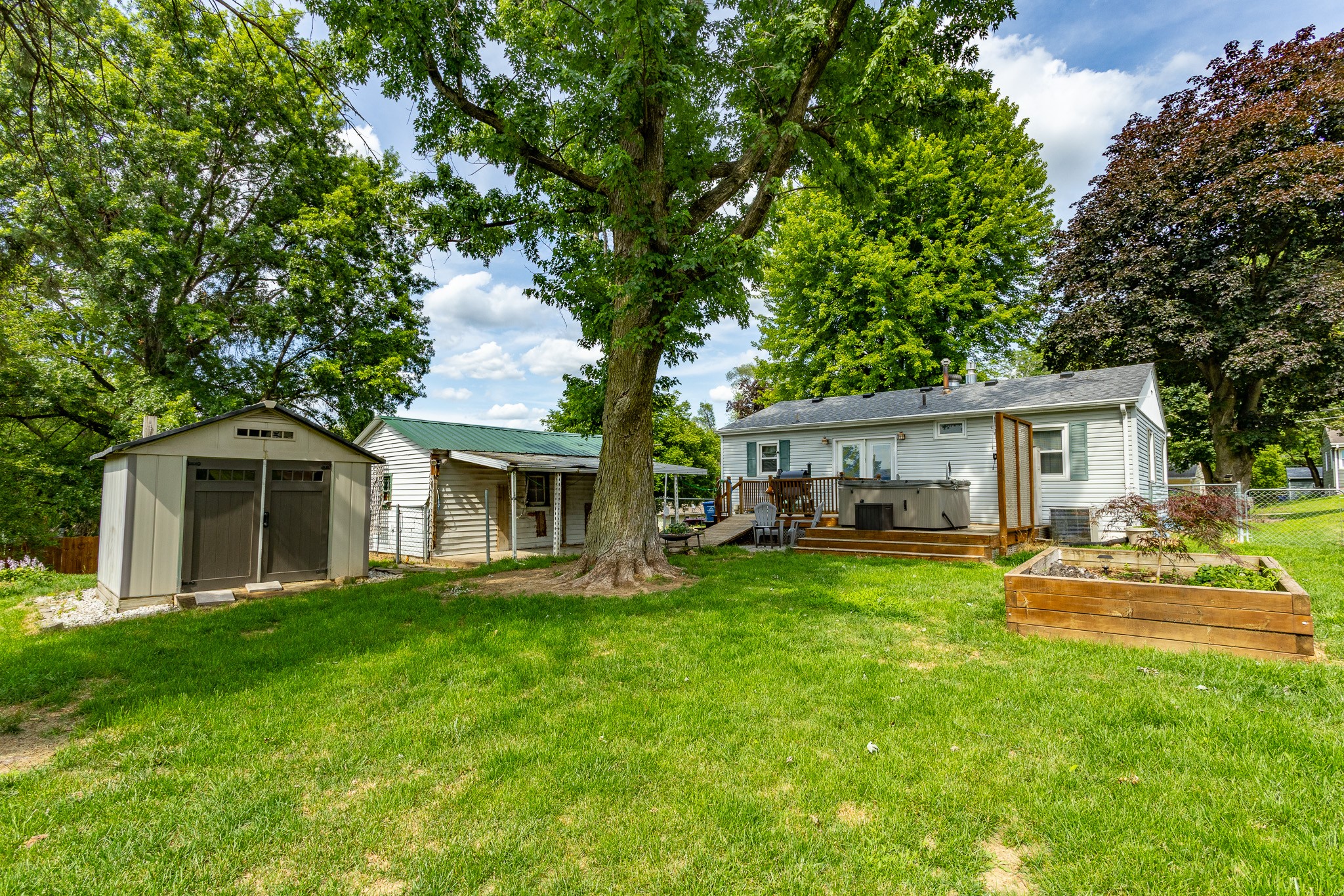 7610 SW 9th Place