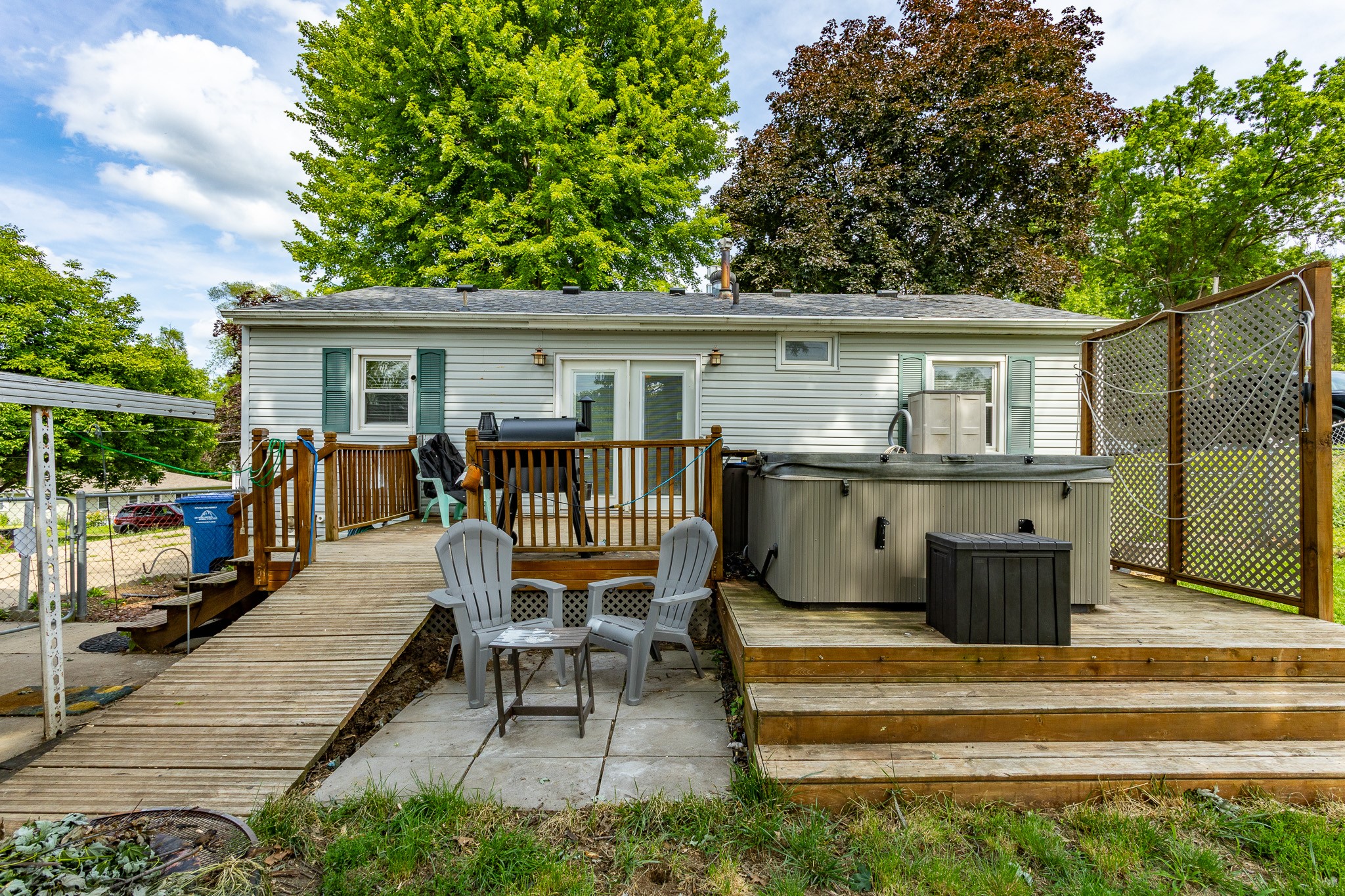 7610 SW 9th Place