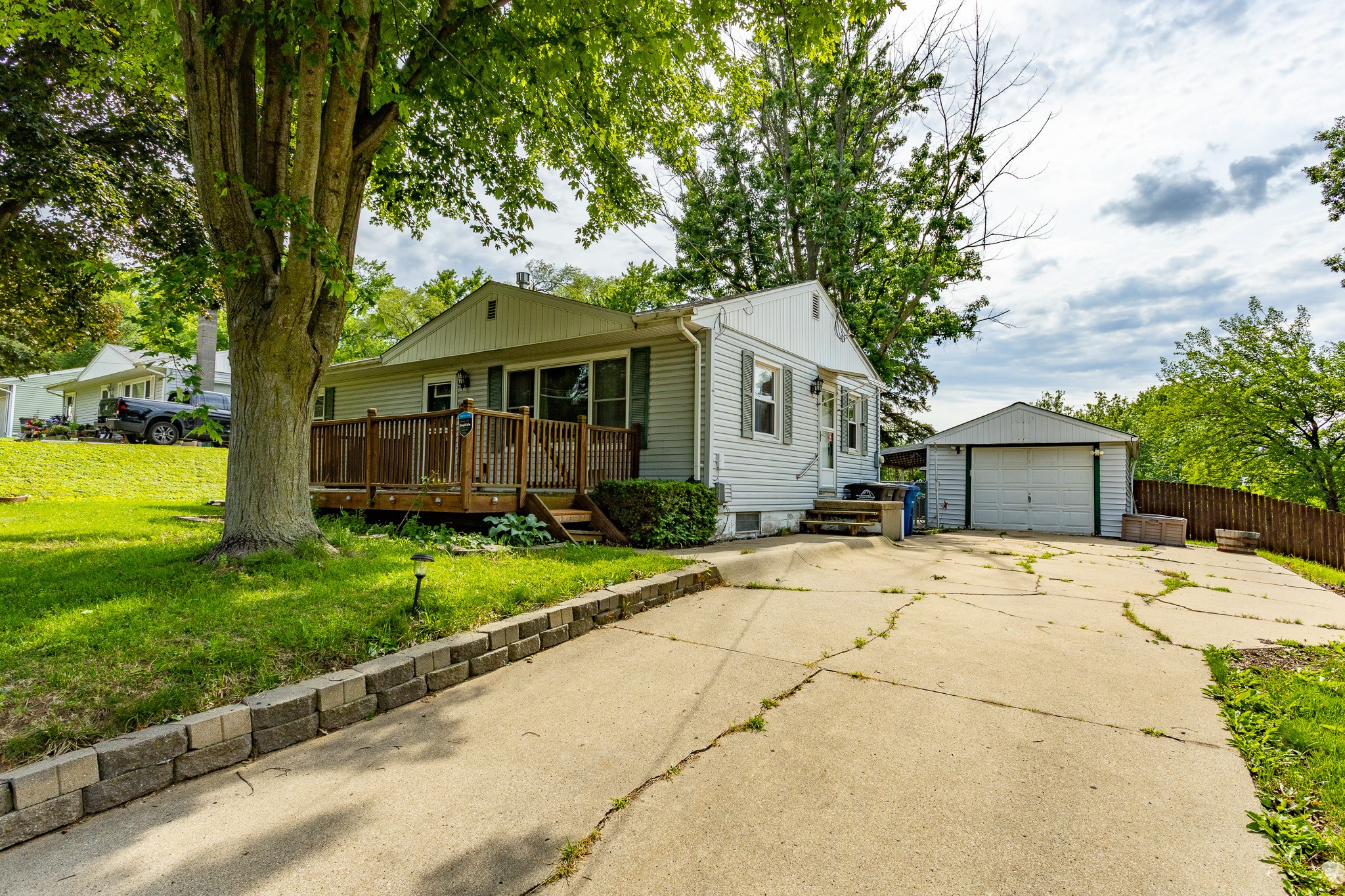 7610 SW 9th Place