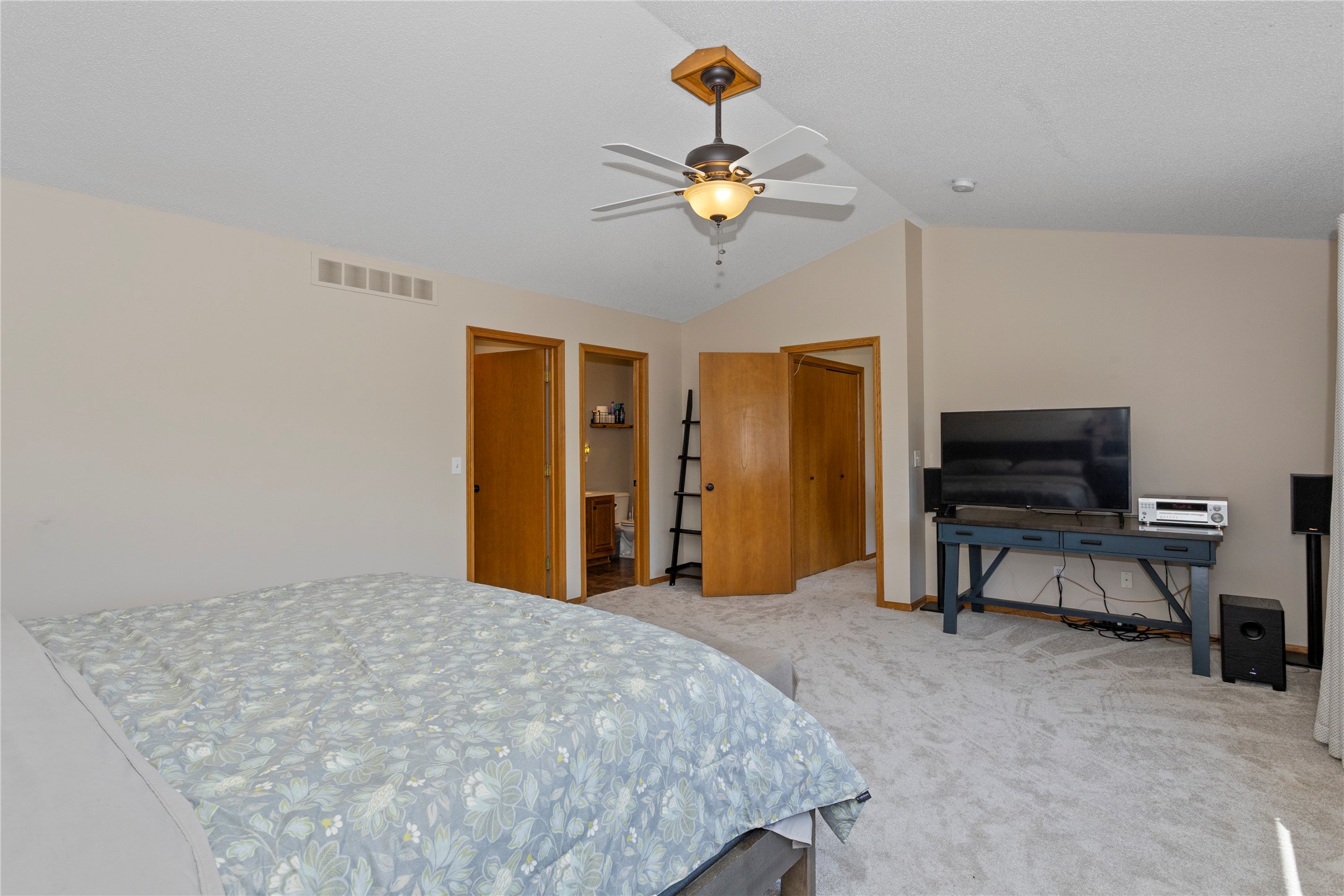 10201 Hickory Lane