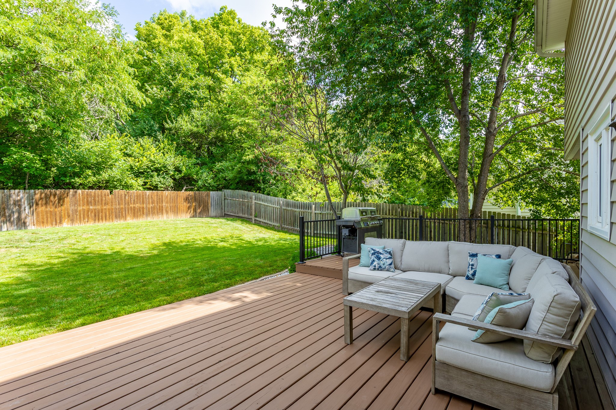 2701 Scenic Valley Drive