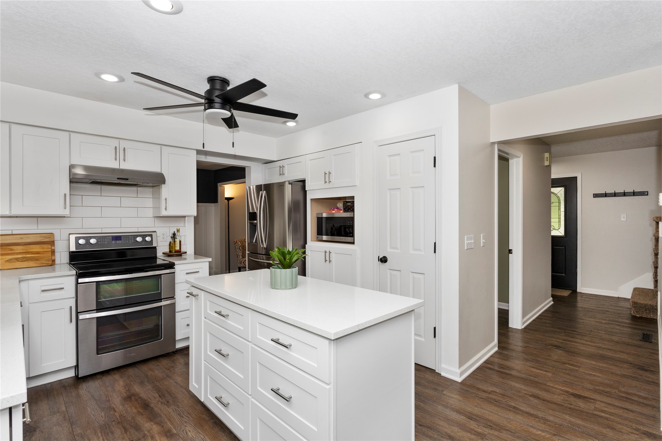 2701 Scenic Valley Drive