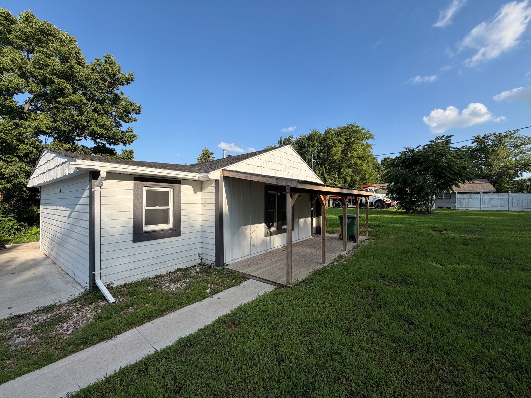 4245 NW 11th Street