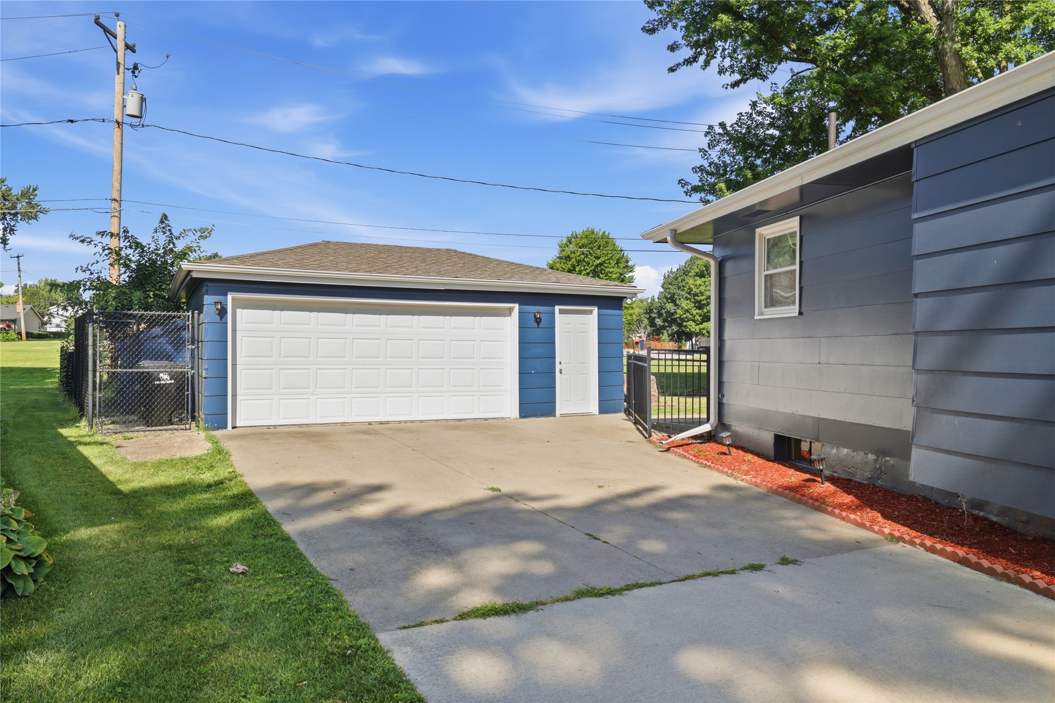 318 SE Wanda Drive