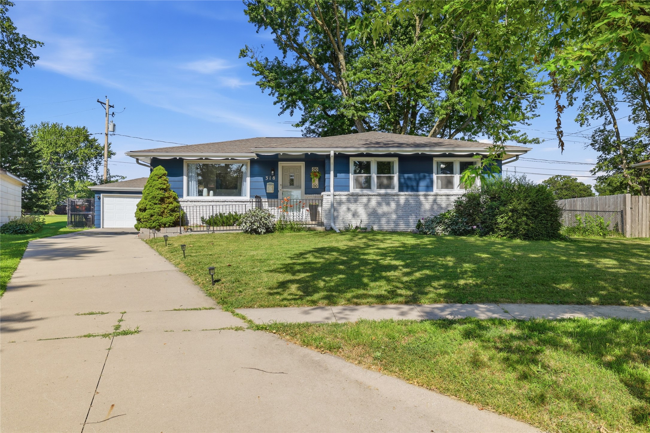 318 SE Wanda Drive