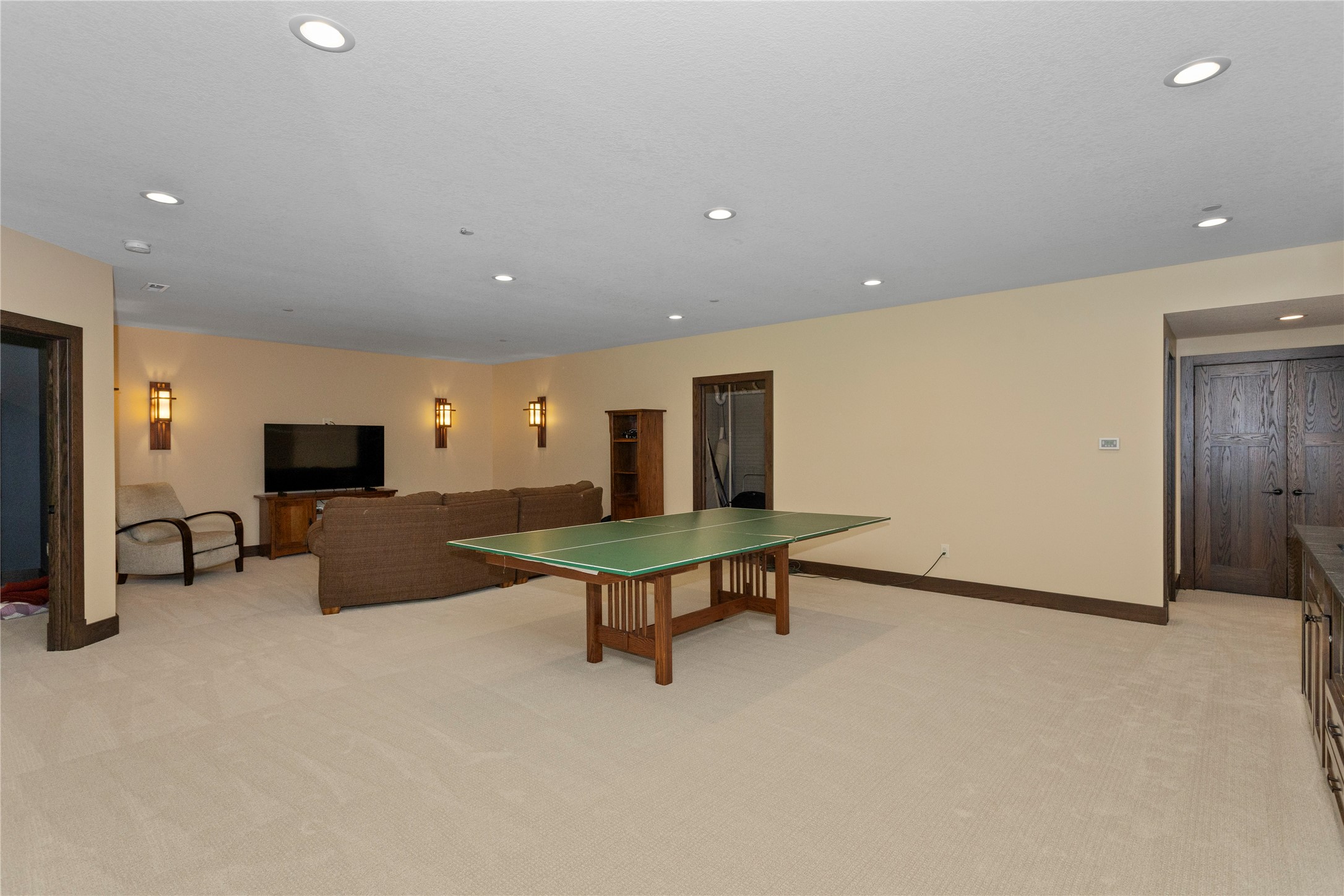 5692 SW Lake Ridge Drive