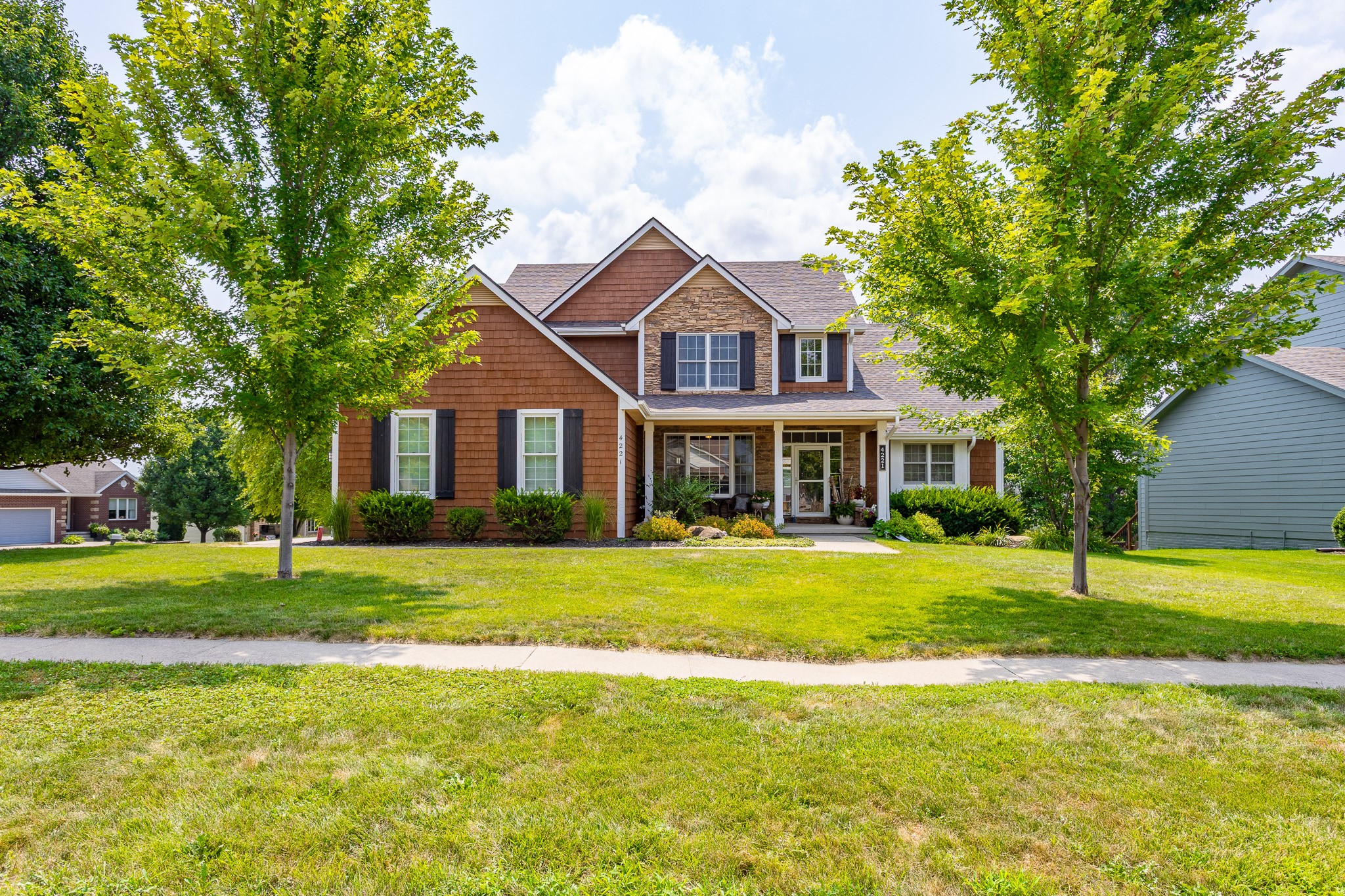 4221 159th Street