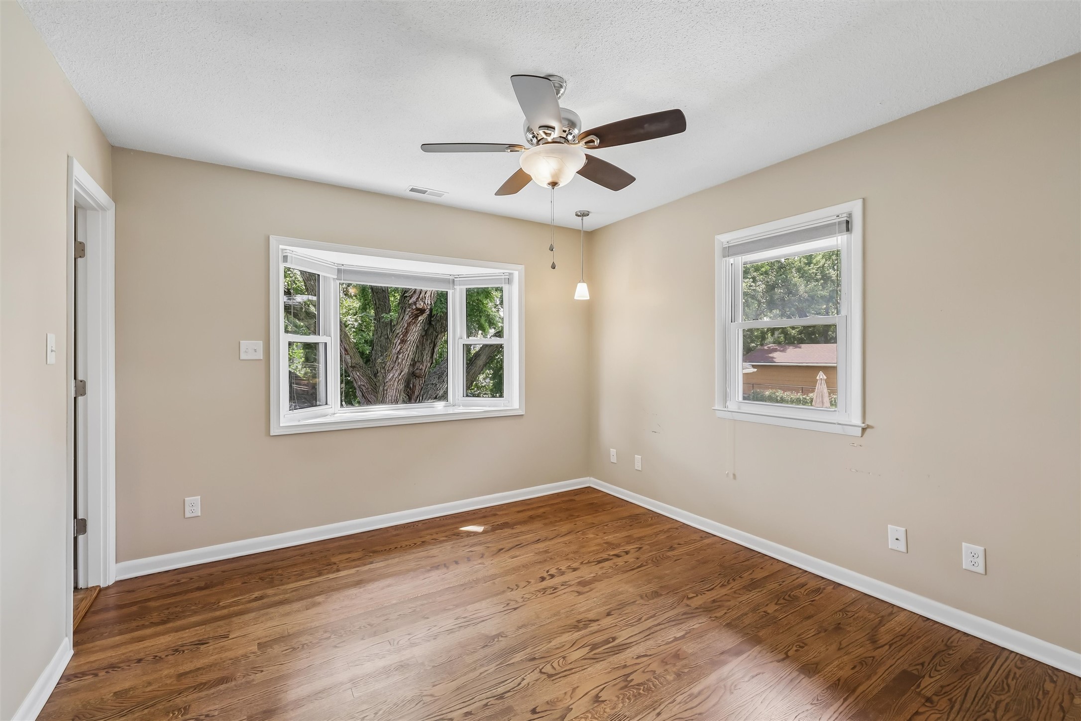 3500 Bel Aire Road