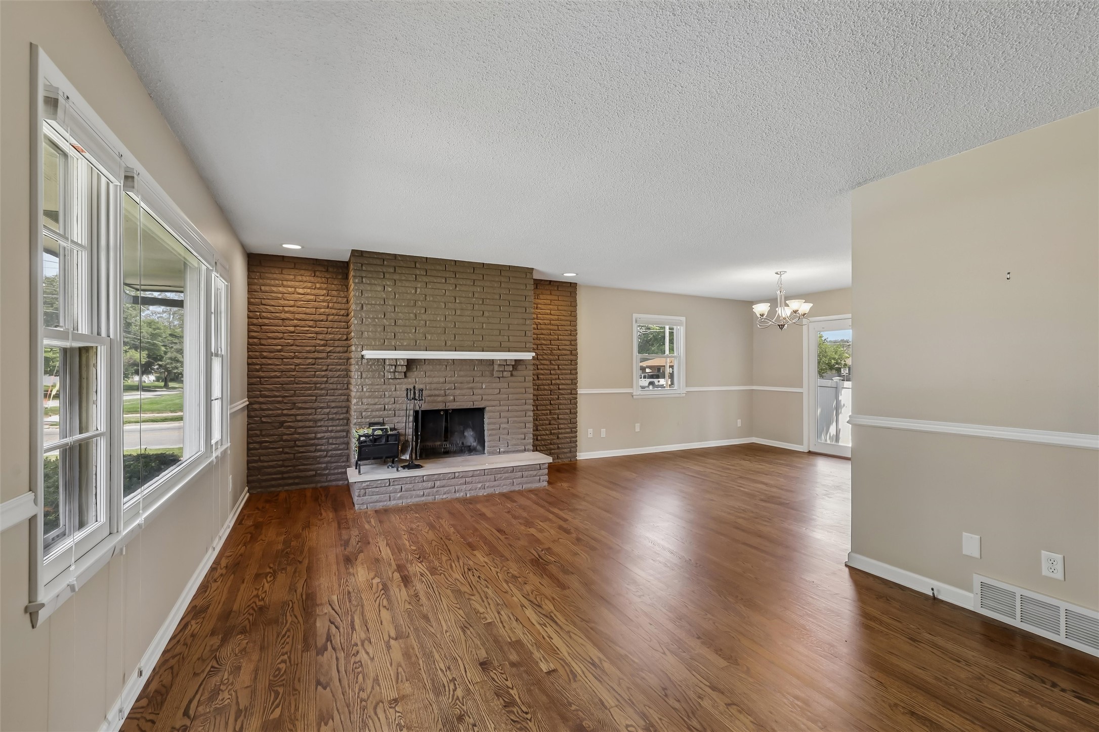 3500 Bel Aire Road