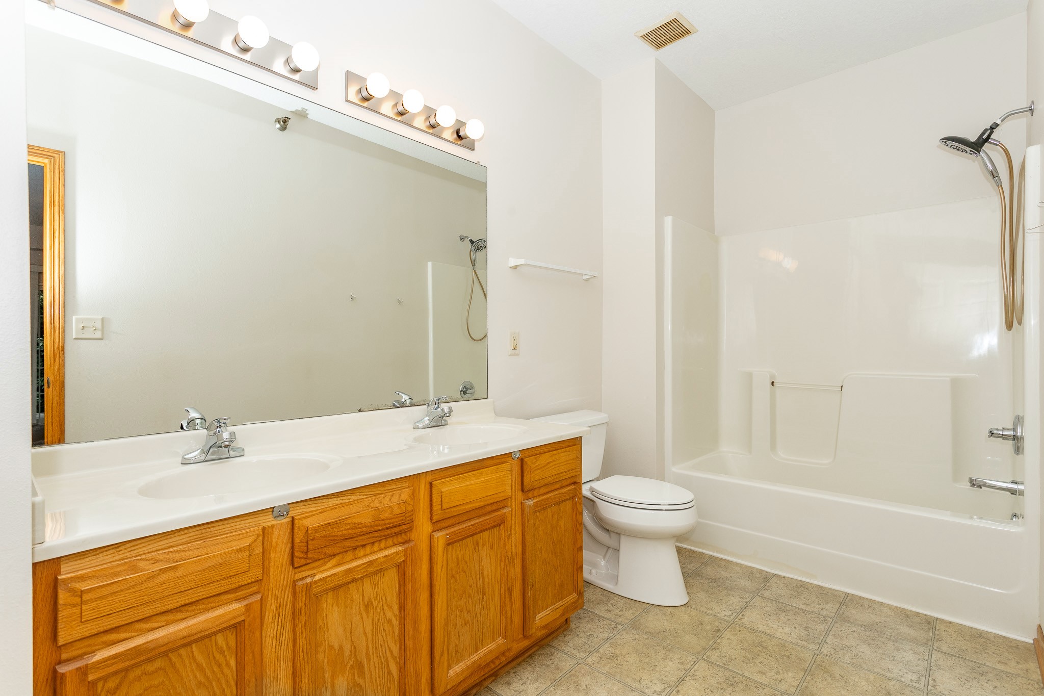 1309 SE University Avenue 207