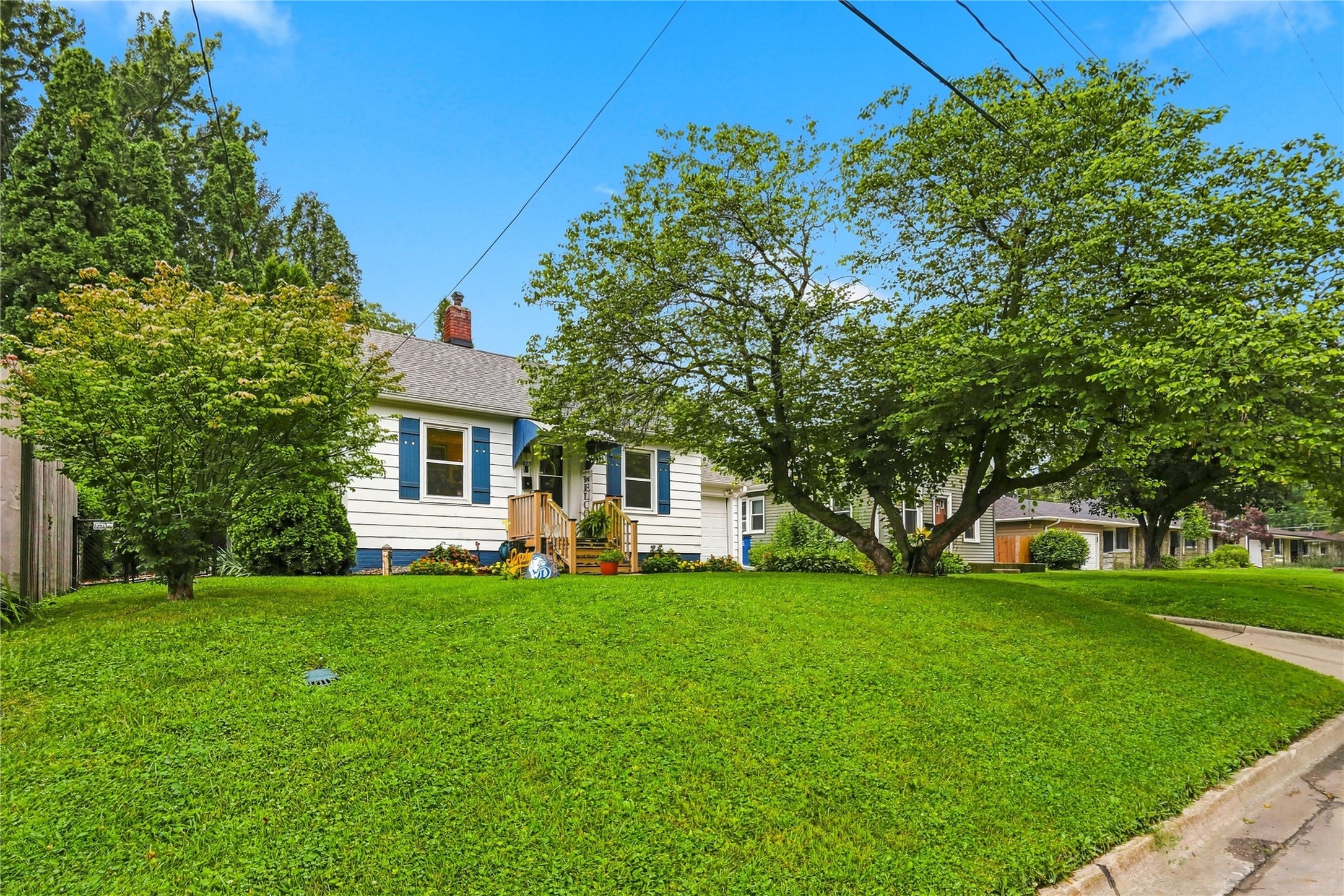 803 W Detroit Avenue