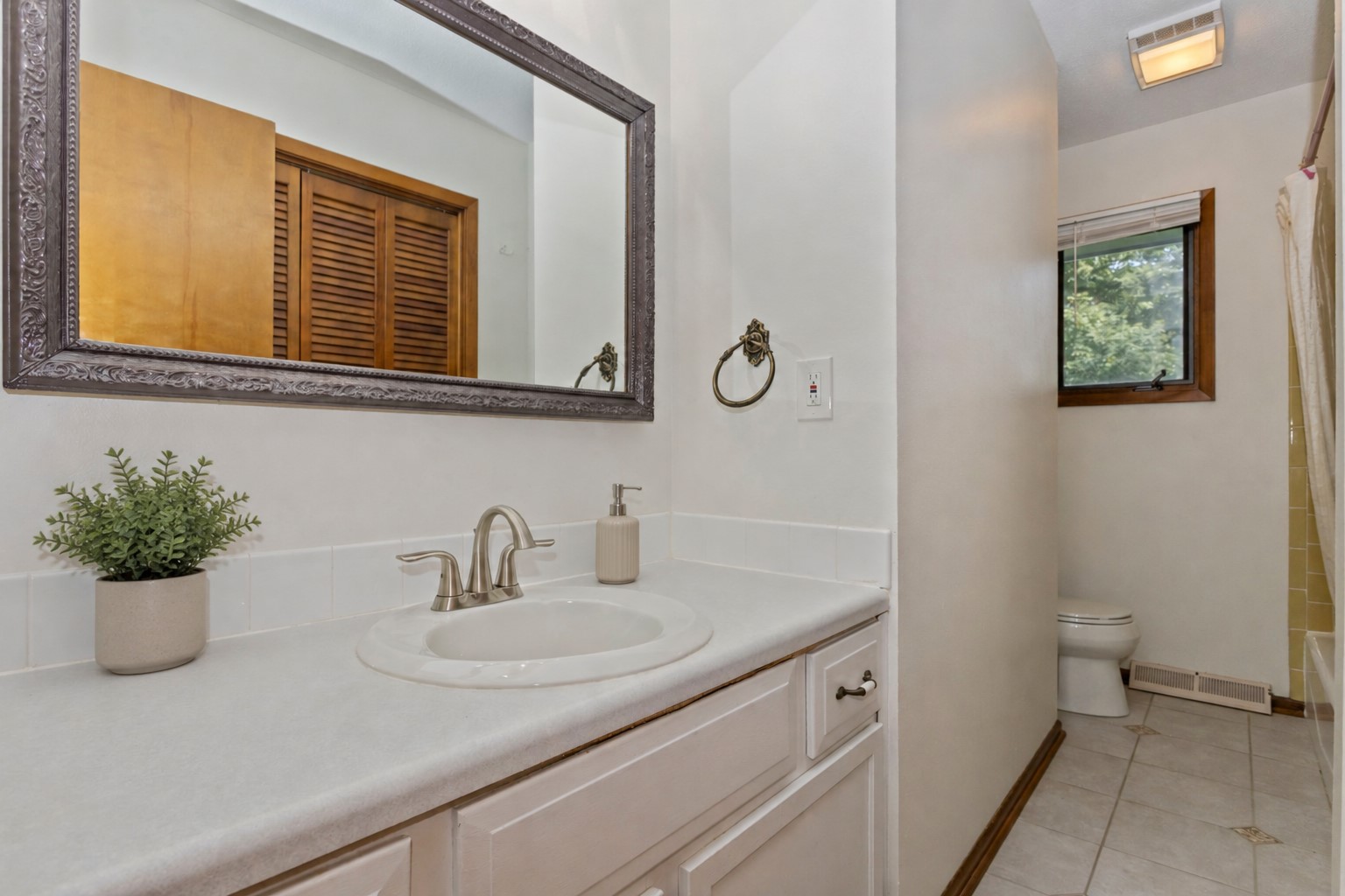 1679 NW 99th Street