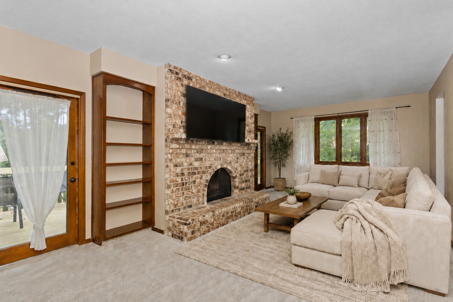 1679 NW 99th Street