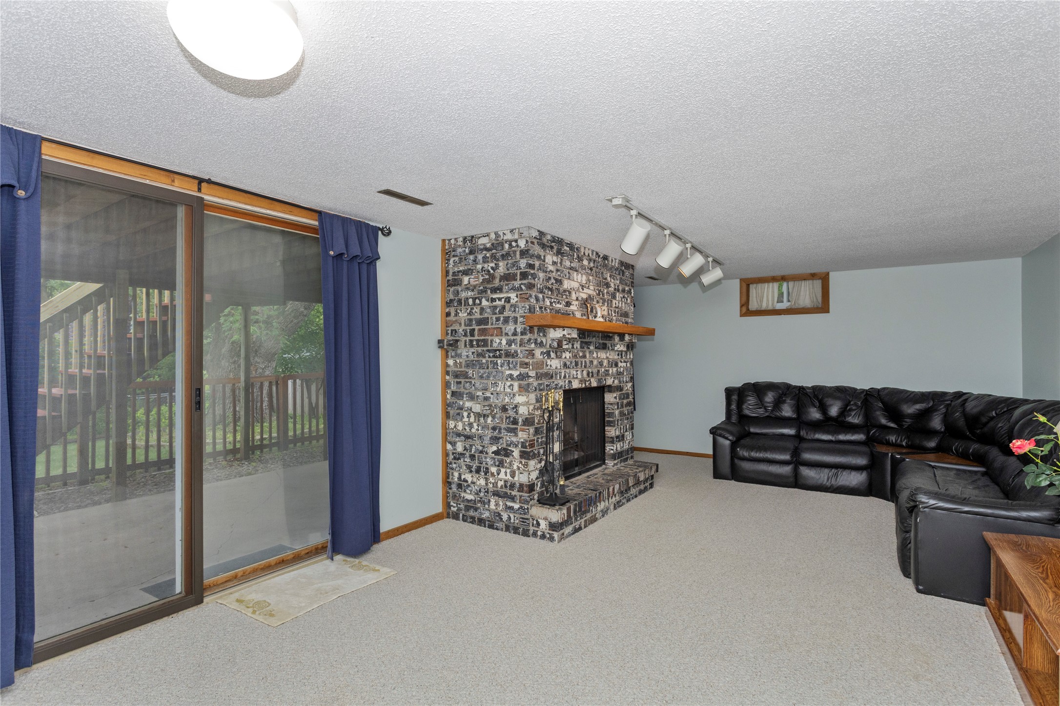 1679 NW 99th Street