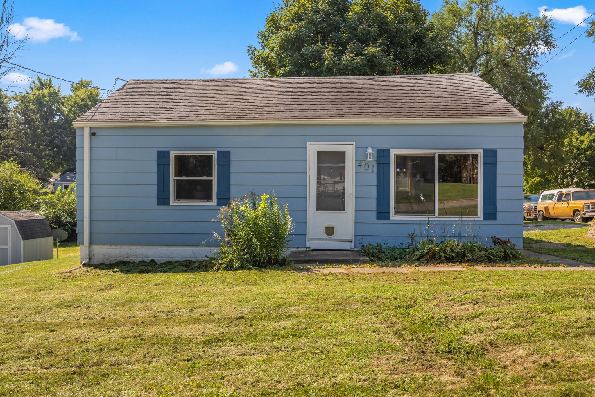 401 Hart Avenue