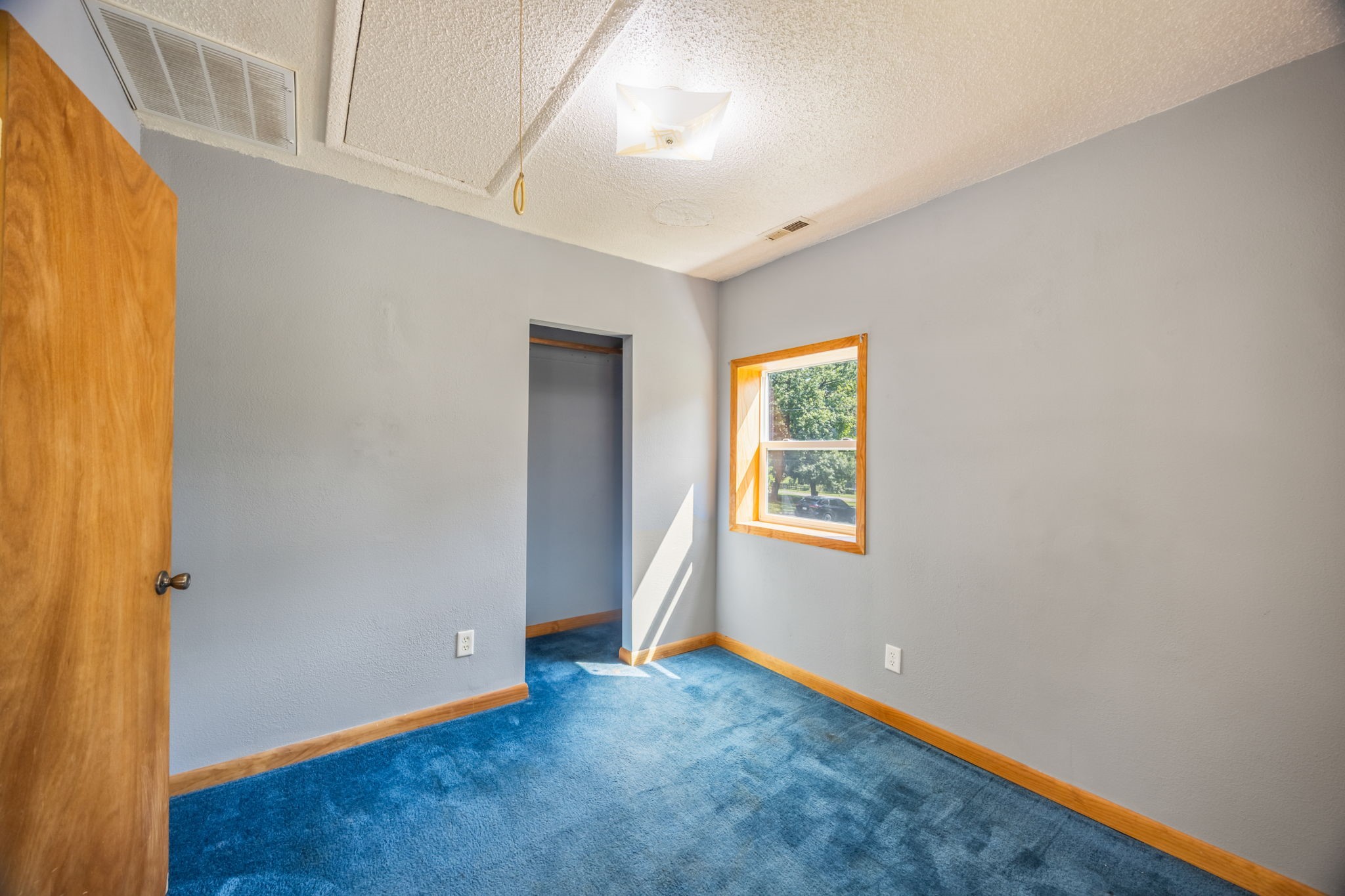401 Hart Avenue