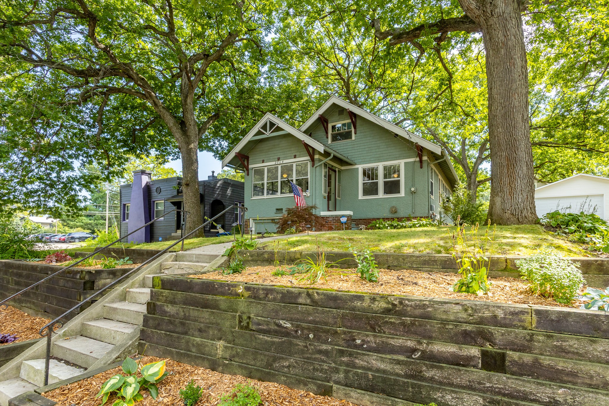 2704 Moyer Street