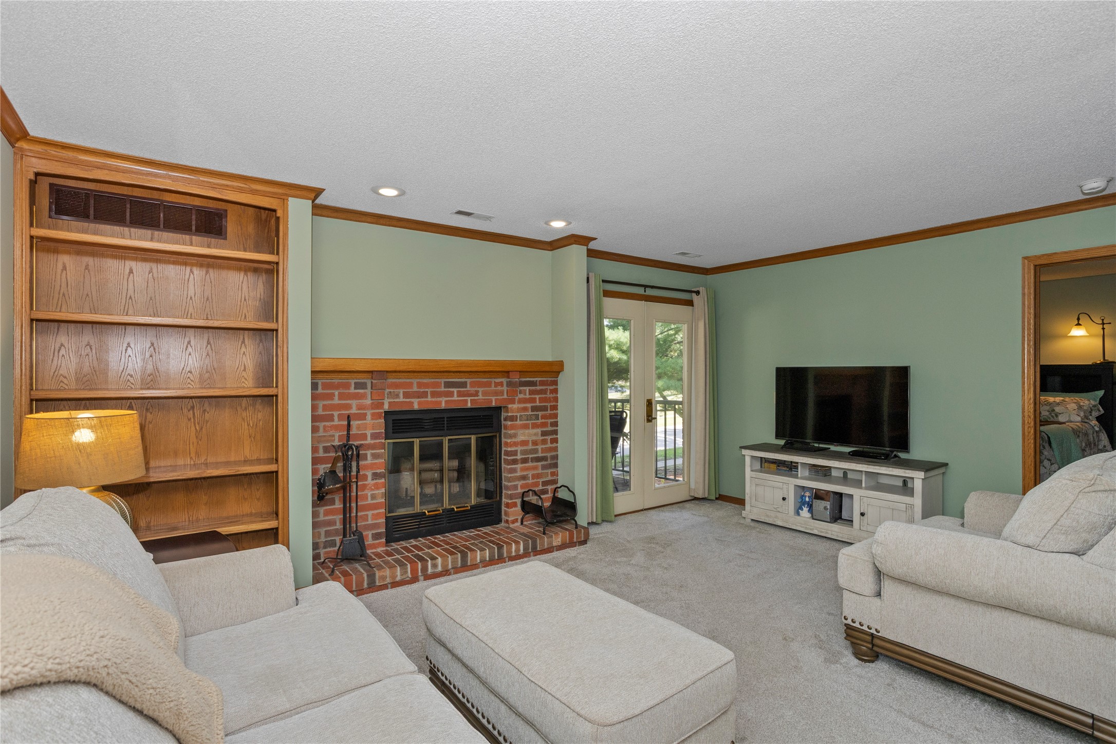 4910 Pleasant Street 14