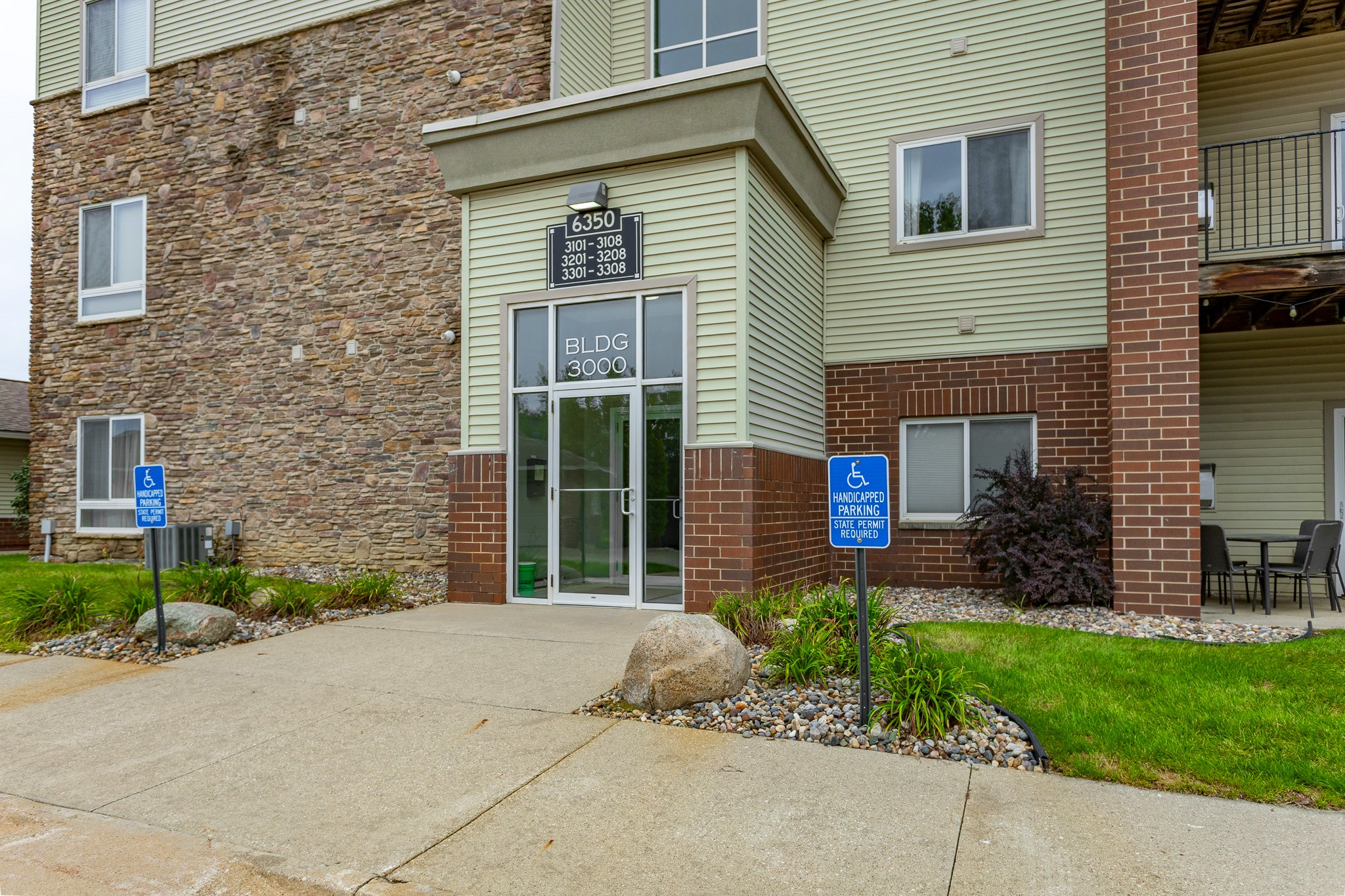 6350 Coachlight Drive 3204