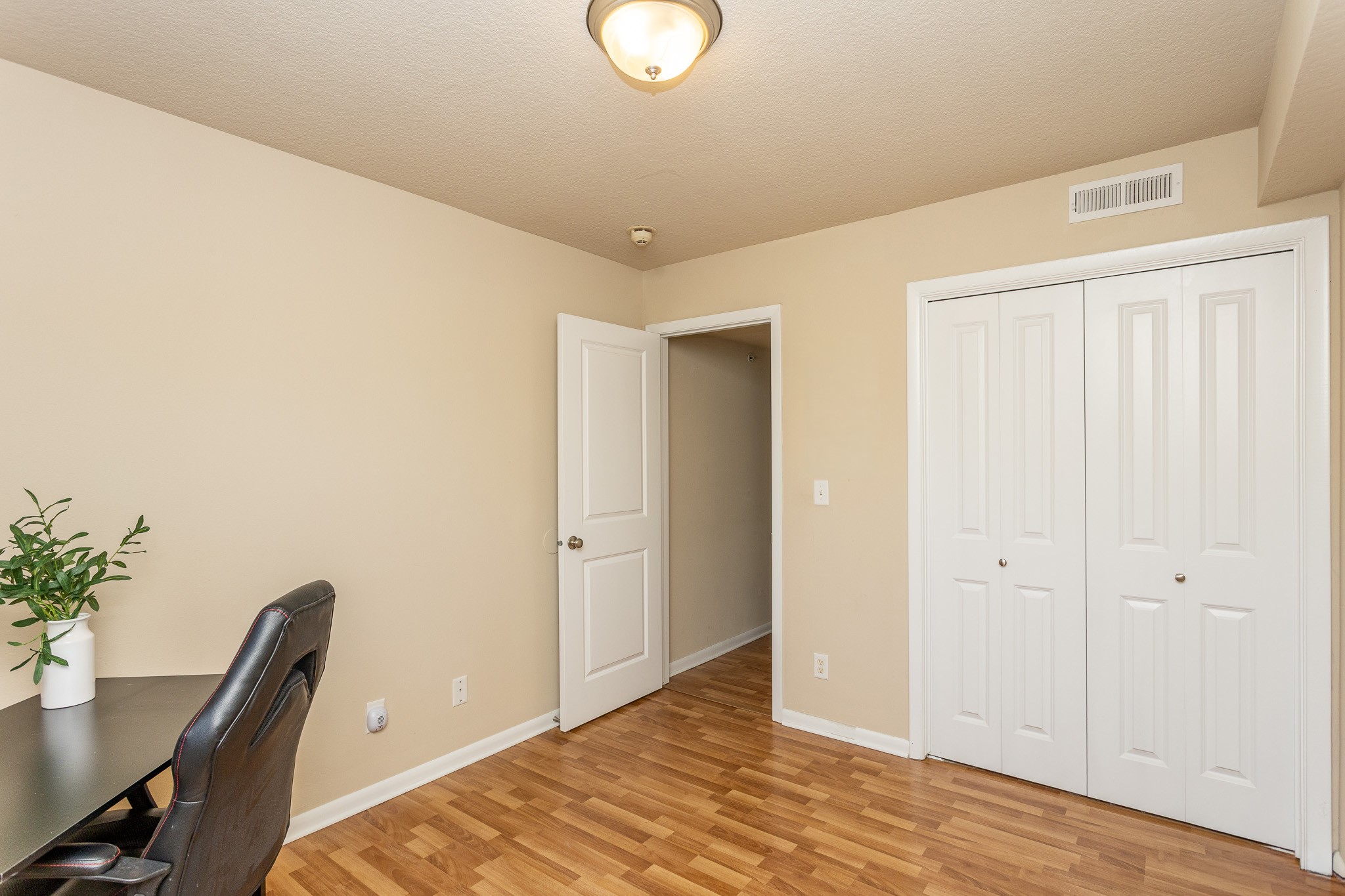 3405 Woodland Avenue 36
