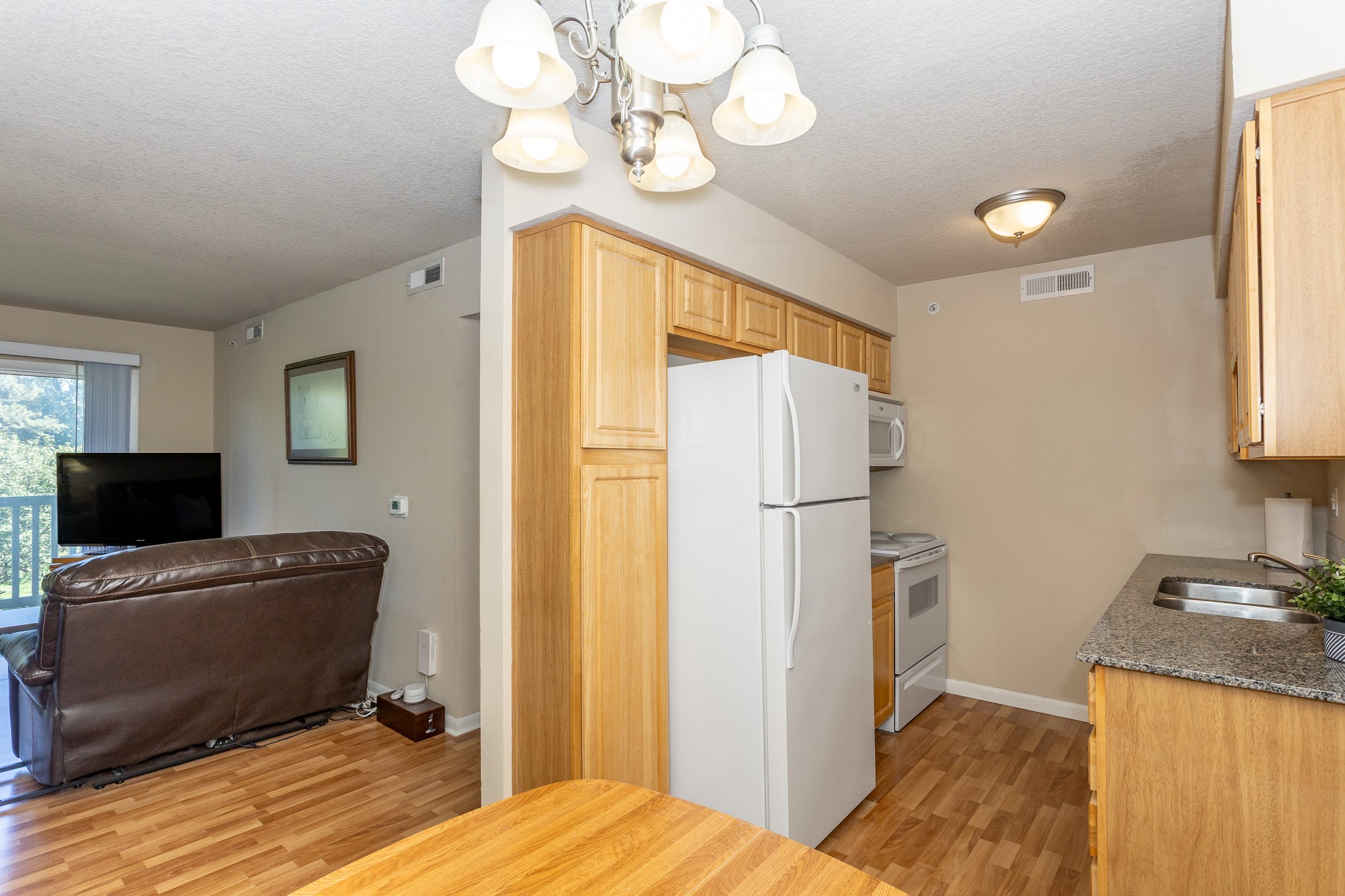 3405 Woodland Avenue 36