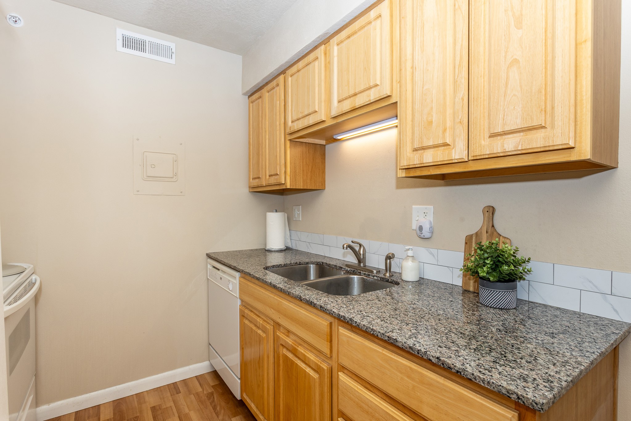 3405 Woodland Avenue 36