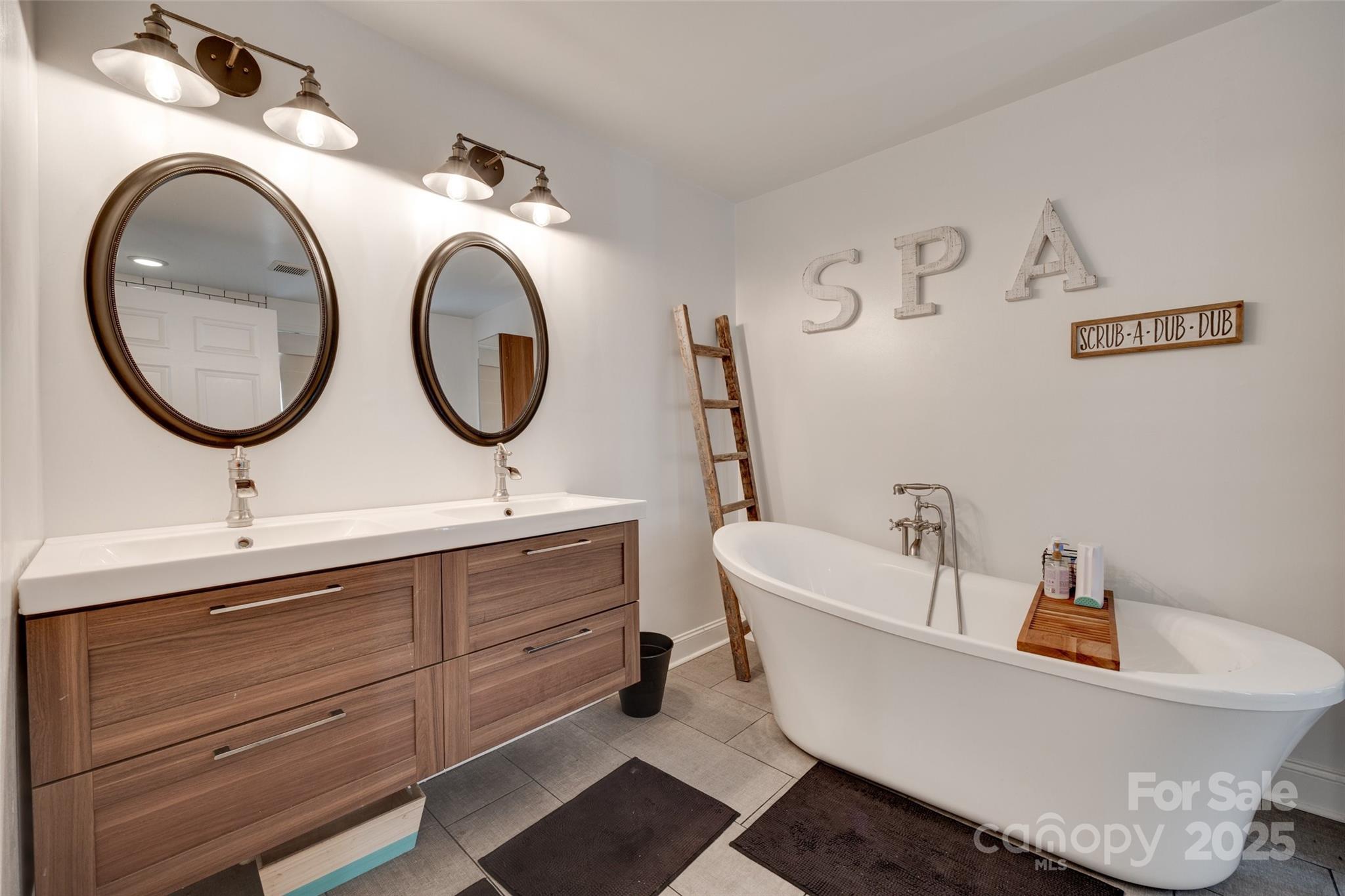 1643 Duckworth Avenue, Ch Duckworth Avenue