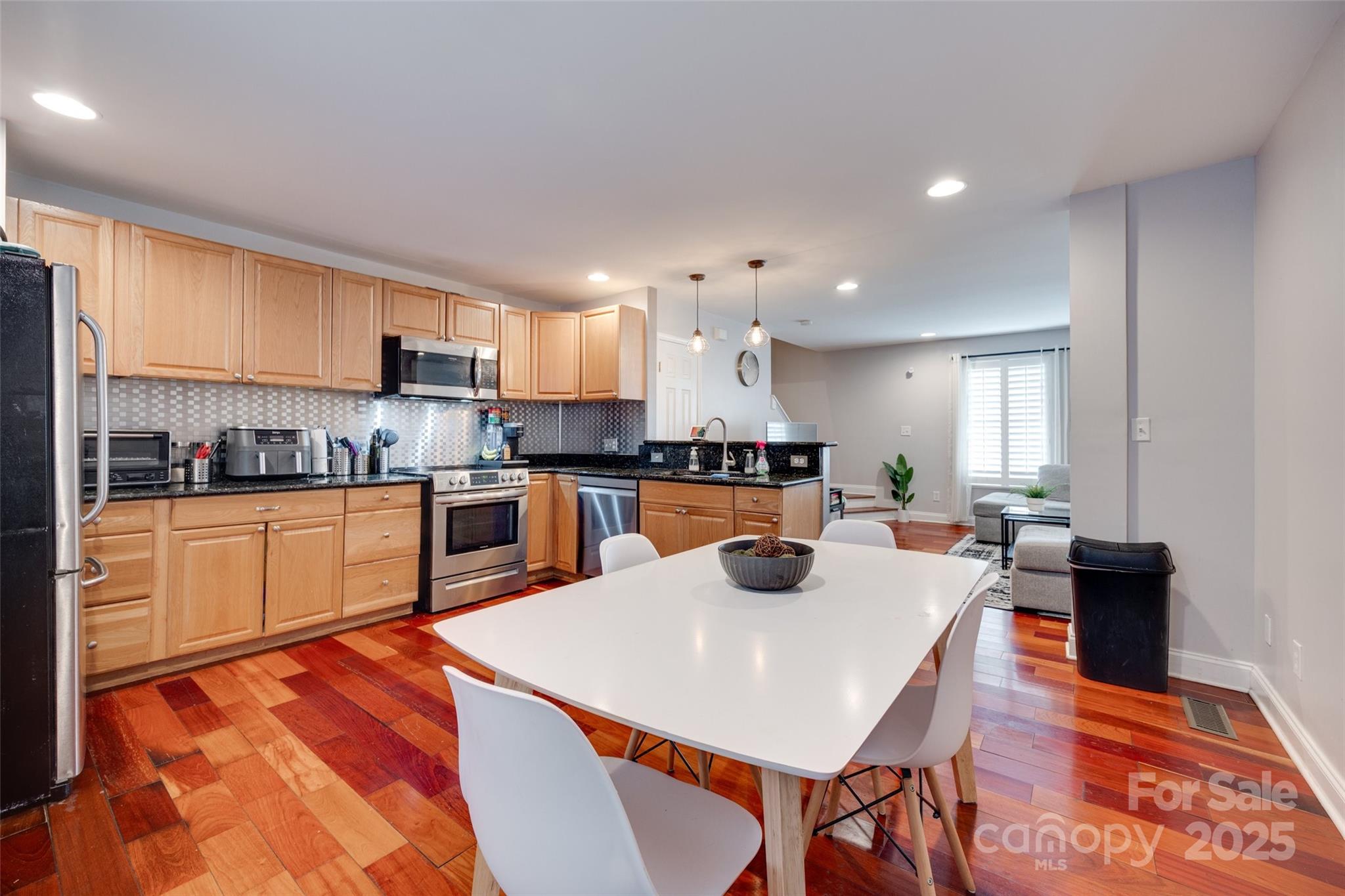 1643 Duckworth Avenue, Ch Duckworth Avenue