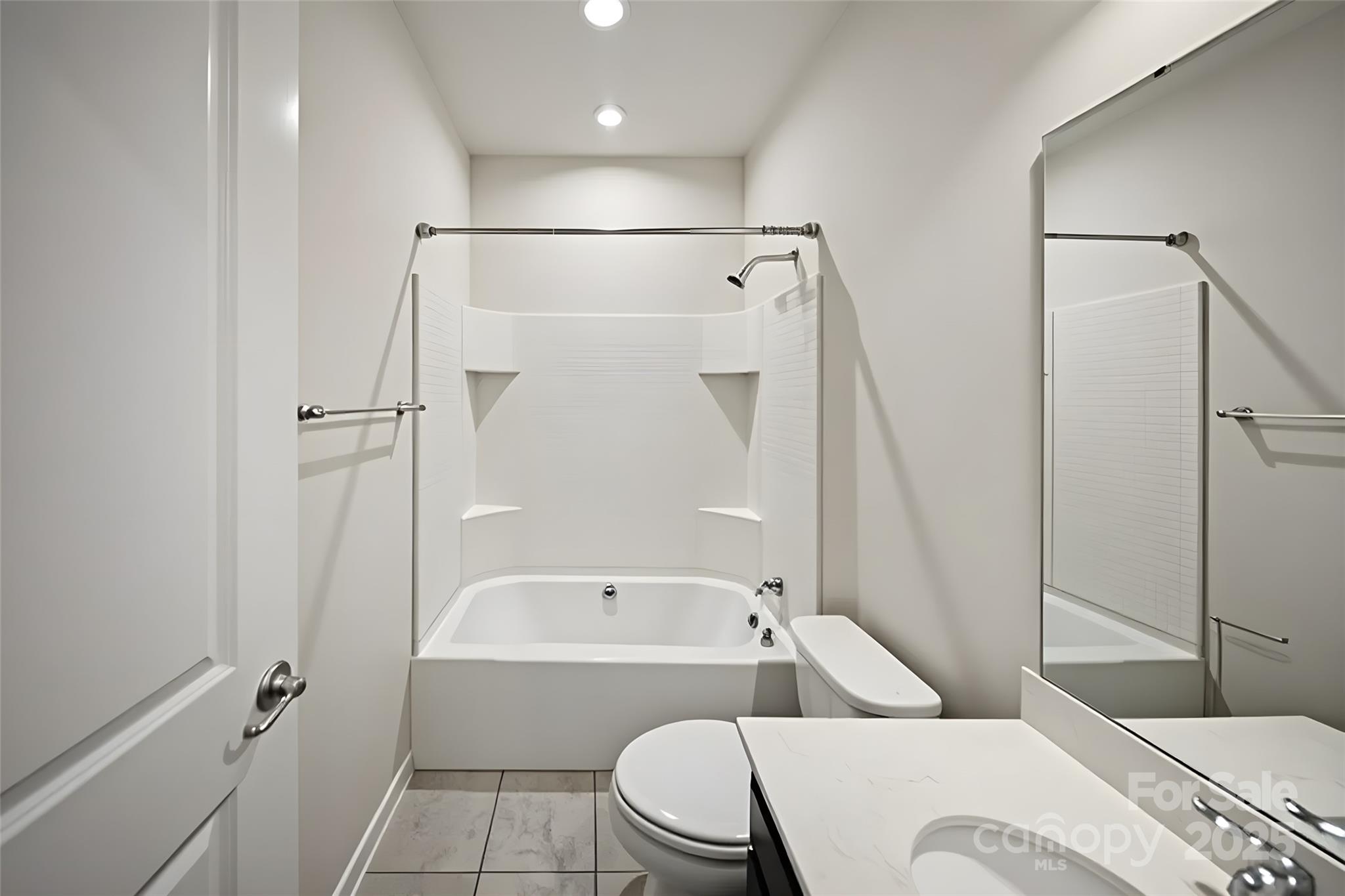 2550 Grantham Place Unit: 17