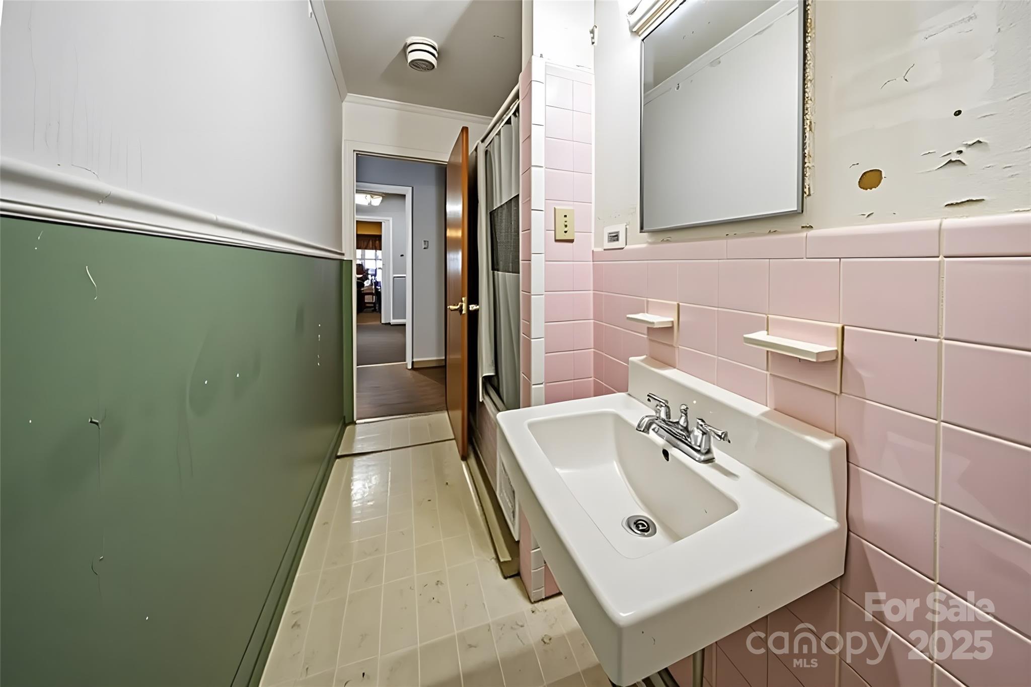 230 Corban Avenue SW