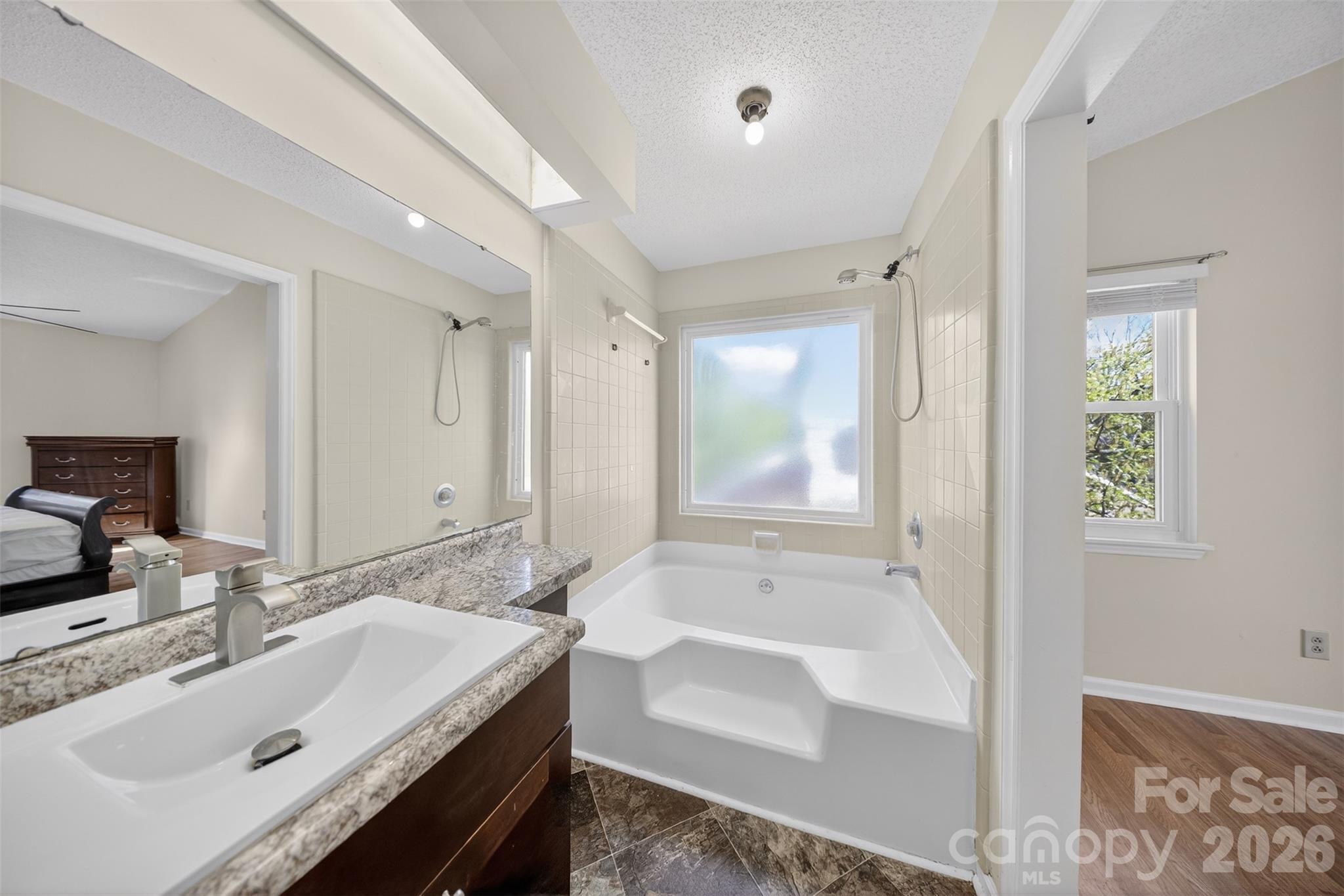 2354 Castlecomer Drive