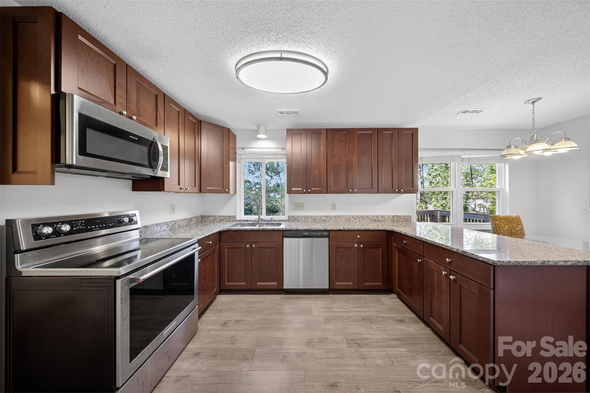 2354 Castlecomer Drive