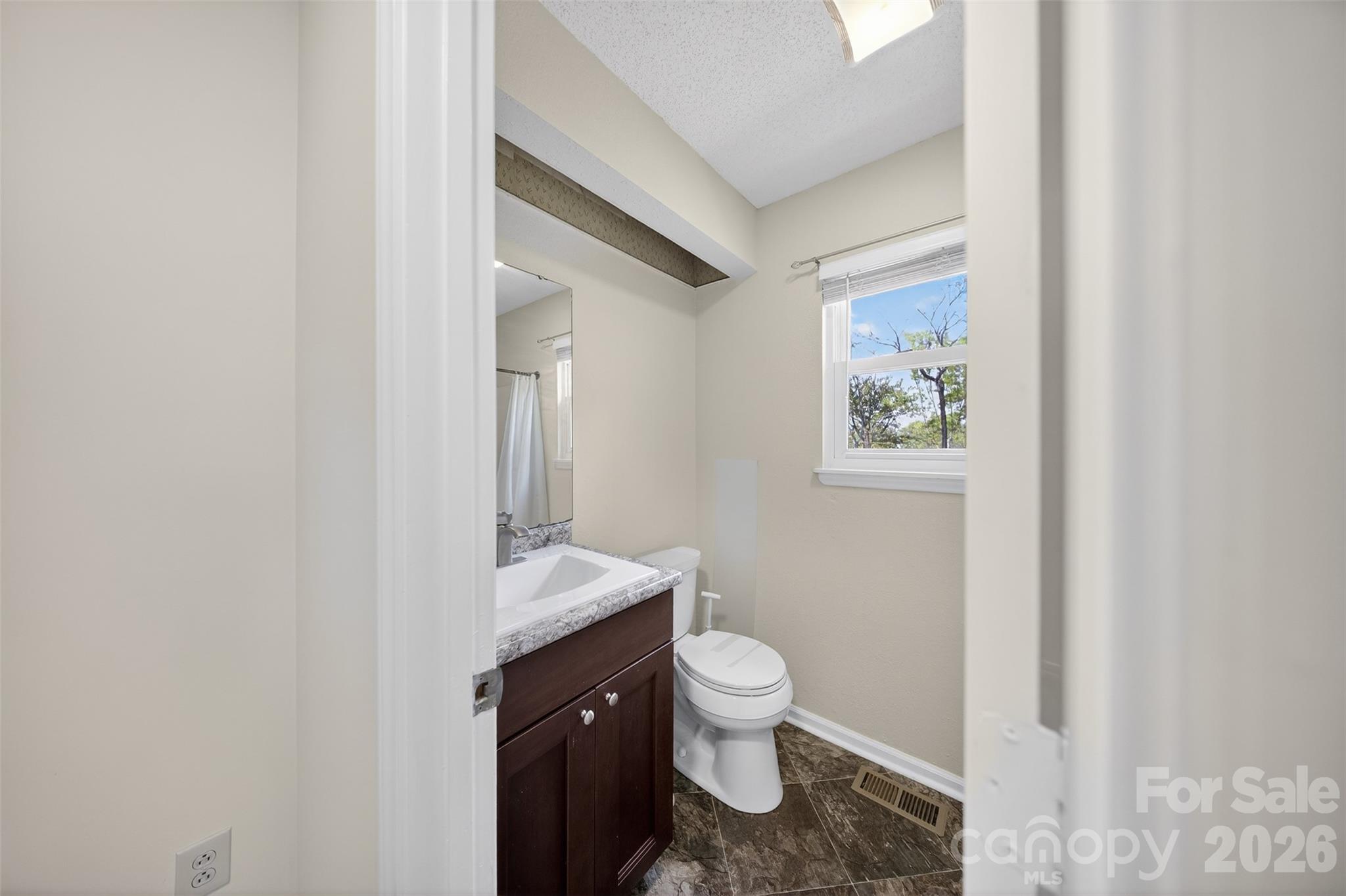 2354 Castlecomer Drive