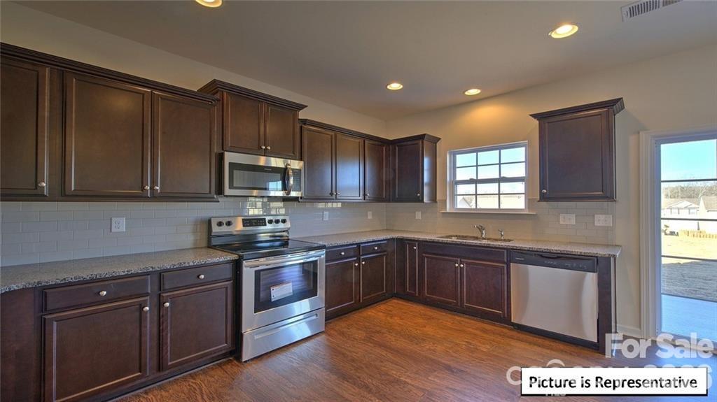 3133 Platinum Pointe Drive