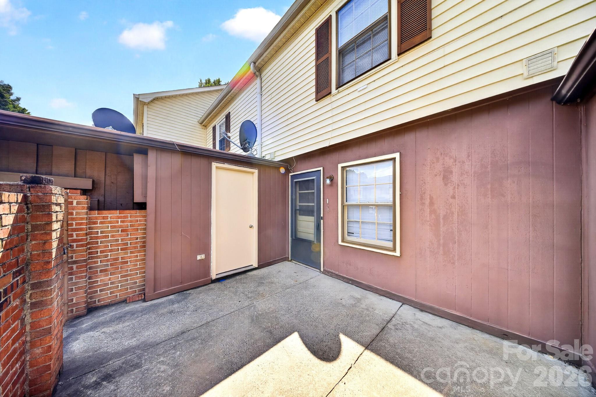 6835 Farmingdale Drive Unit: B