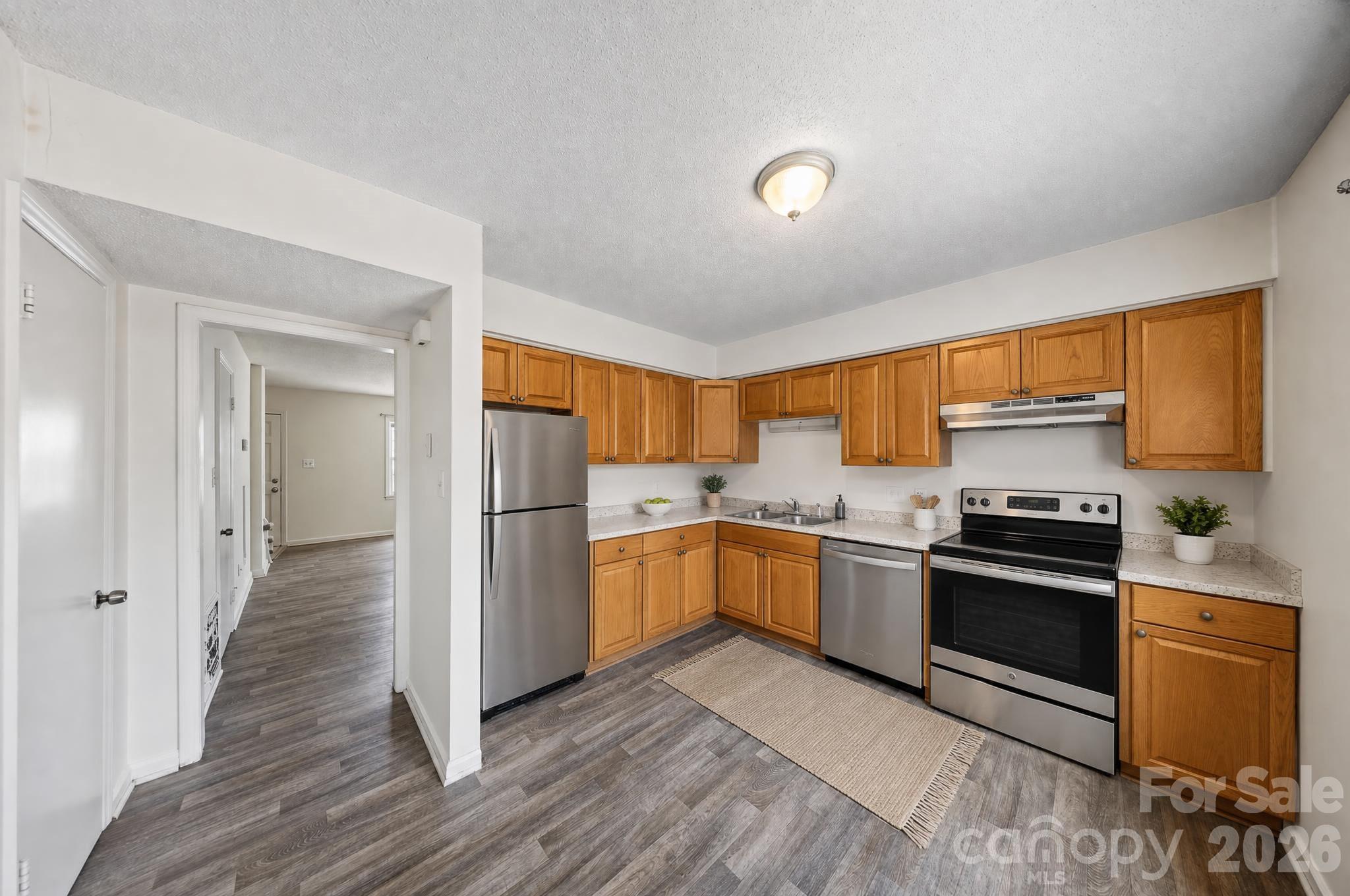 6835 Farmingdale Drive Unit: B