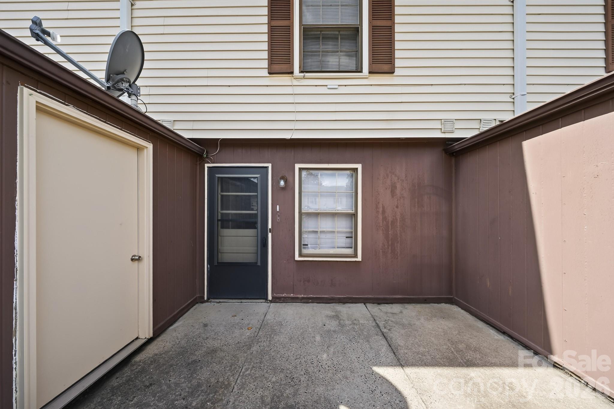 6835 Farmingdale Drive Unit: B