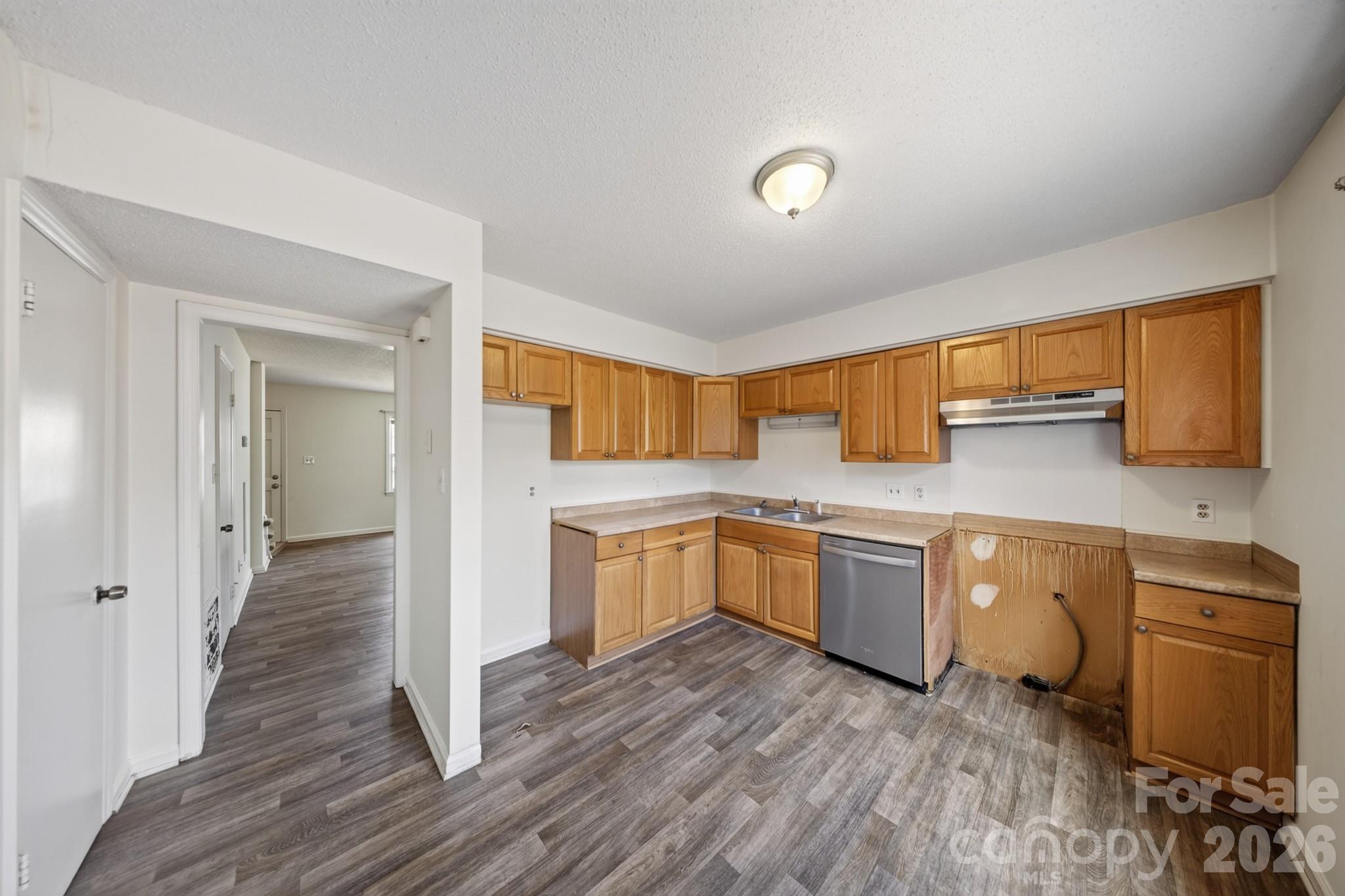 6835 Farmingdale Drive Unit: B