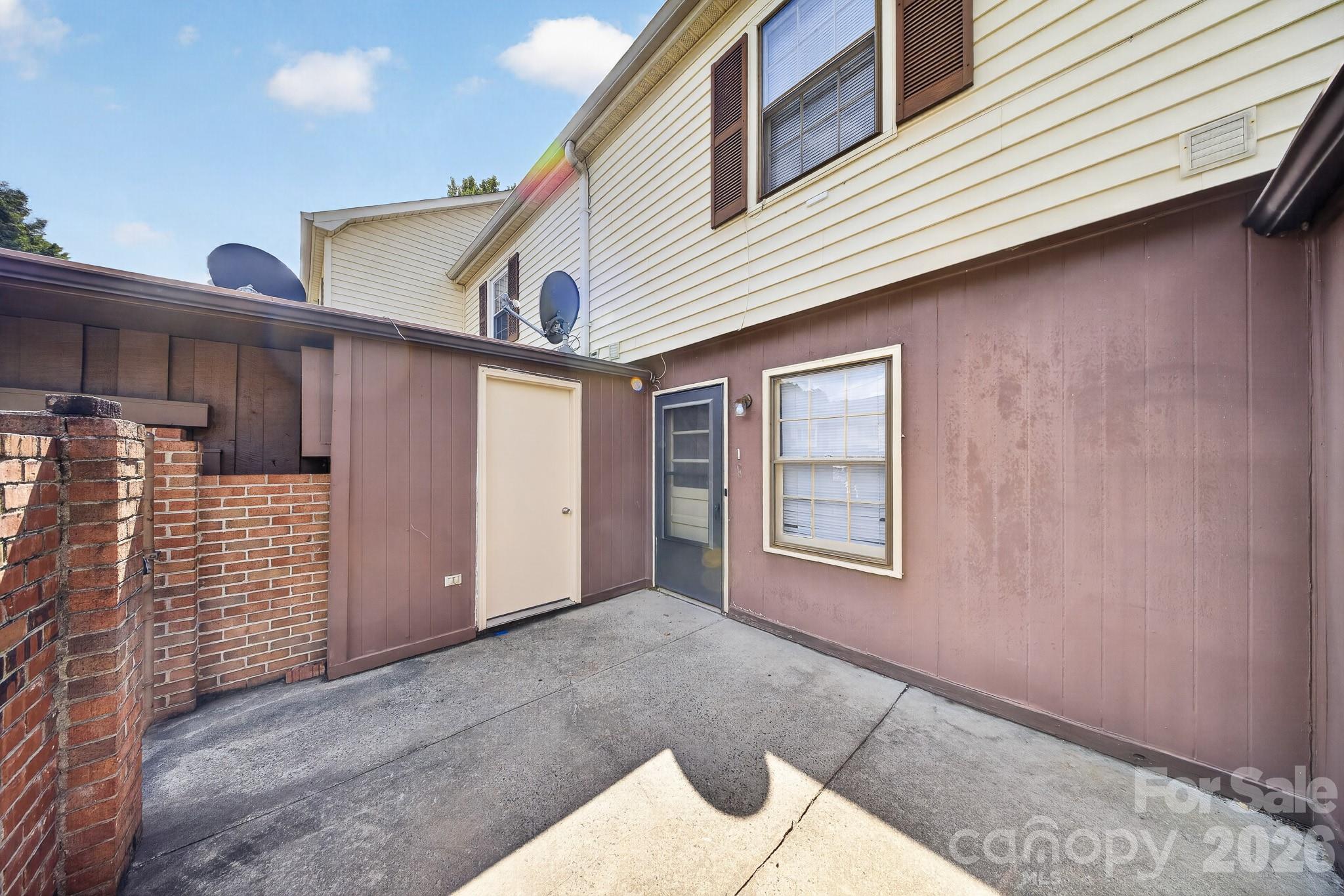6835 Farmingdale Drive Unit: B