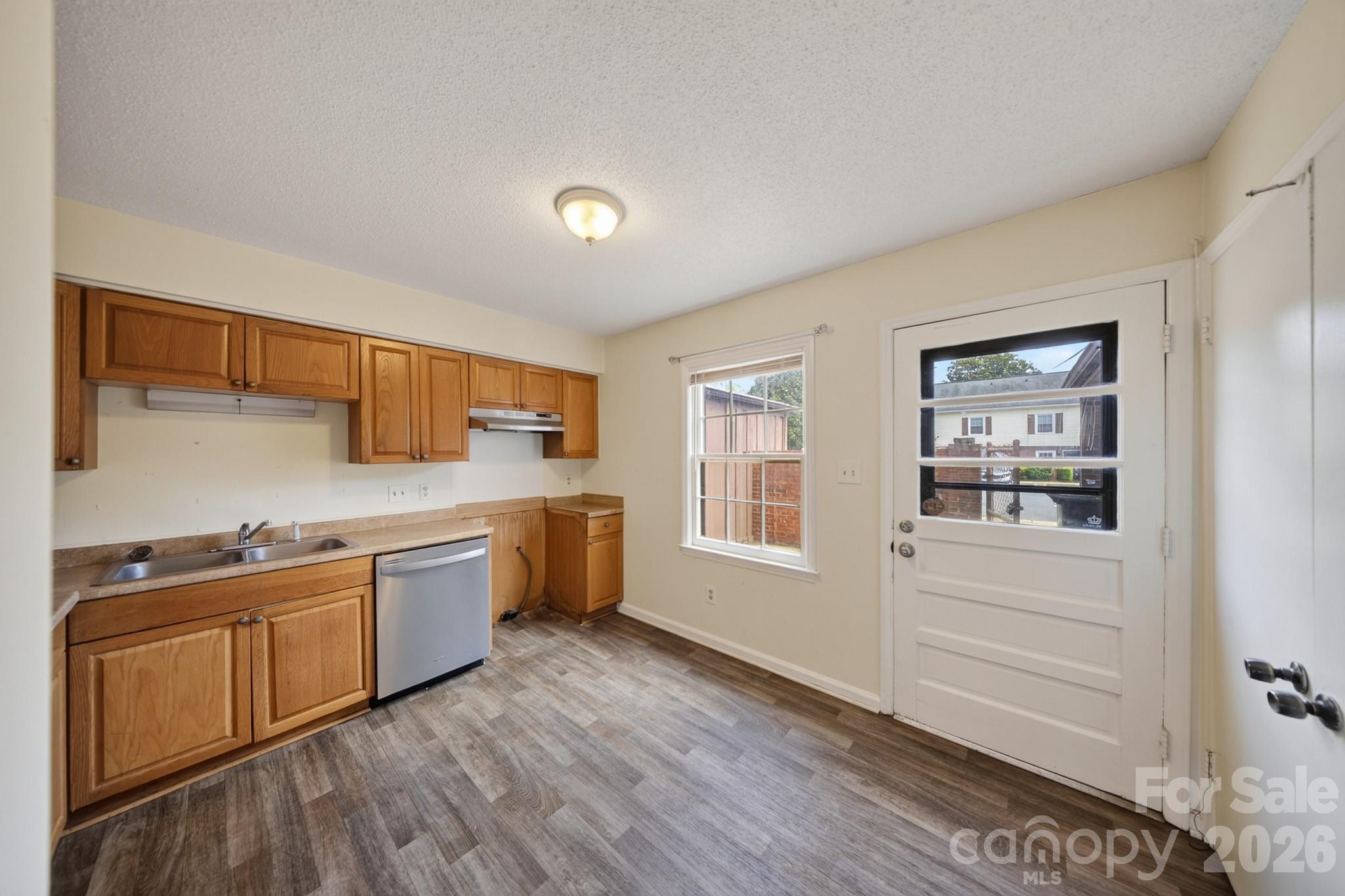 6835 Farmingdale Drive Unit: B