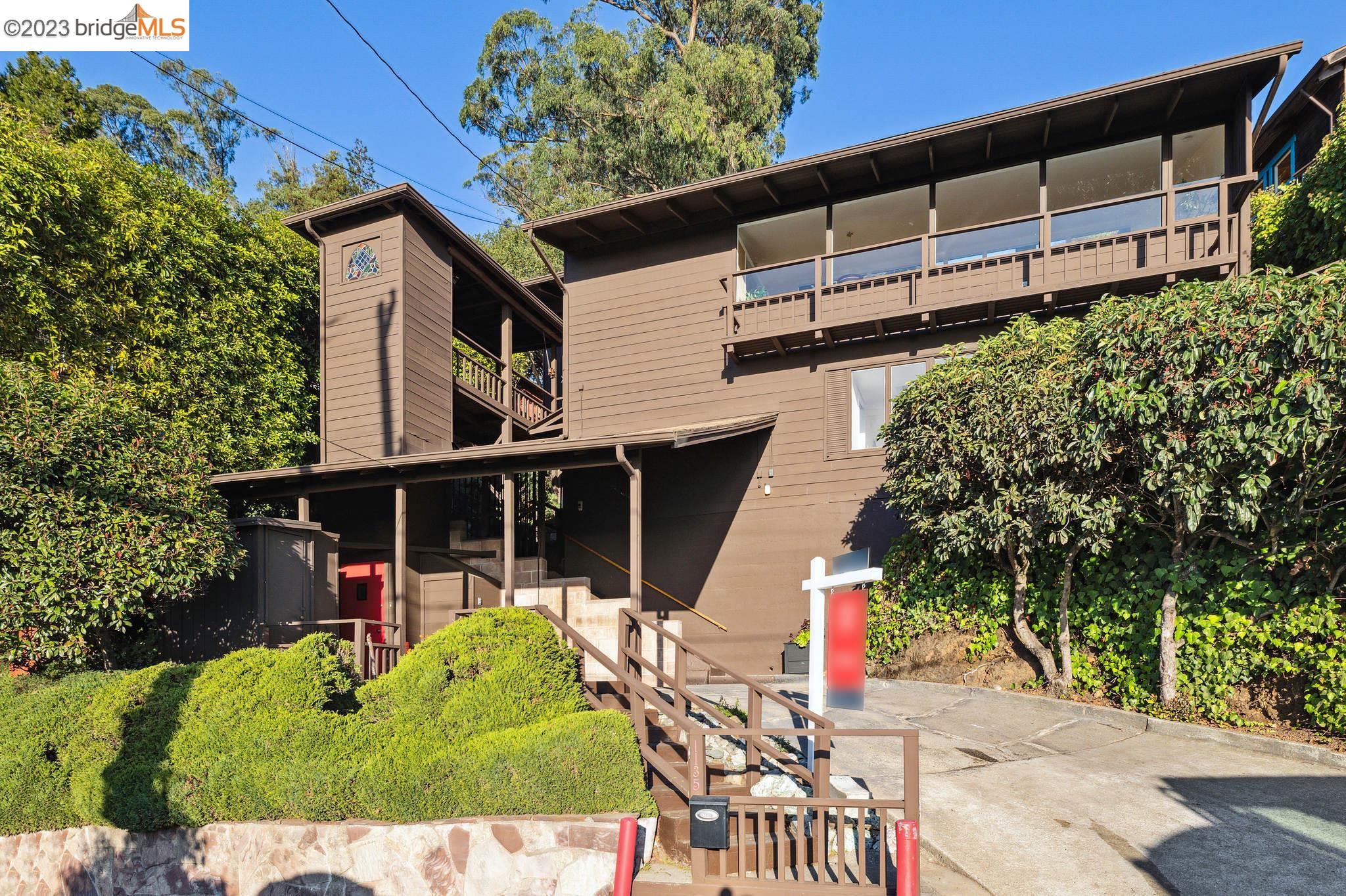 1135 Keith Ave