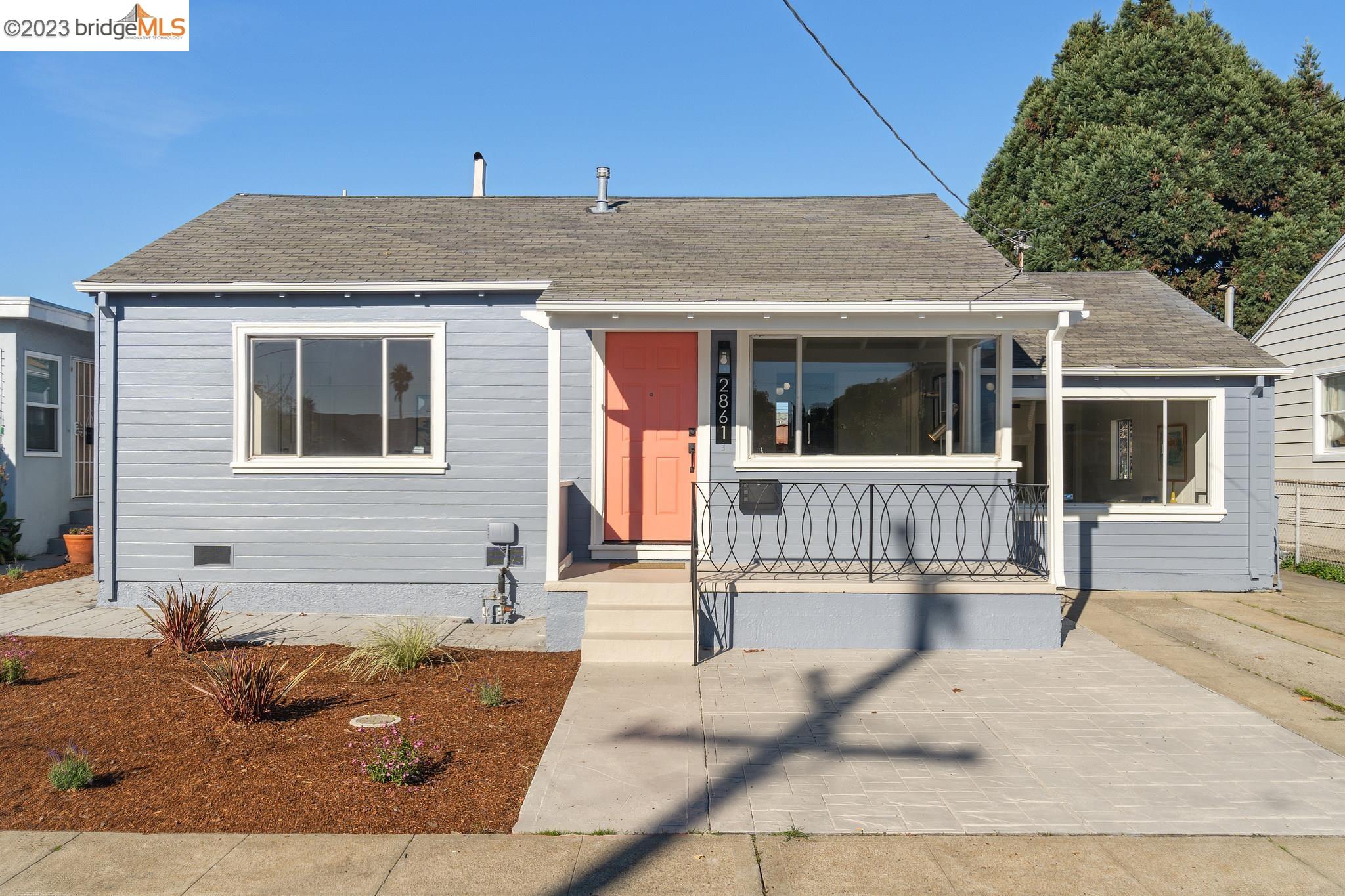 2861 Tulare Ave