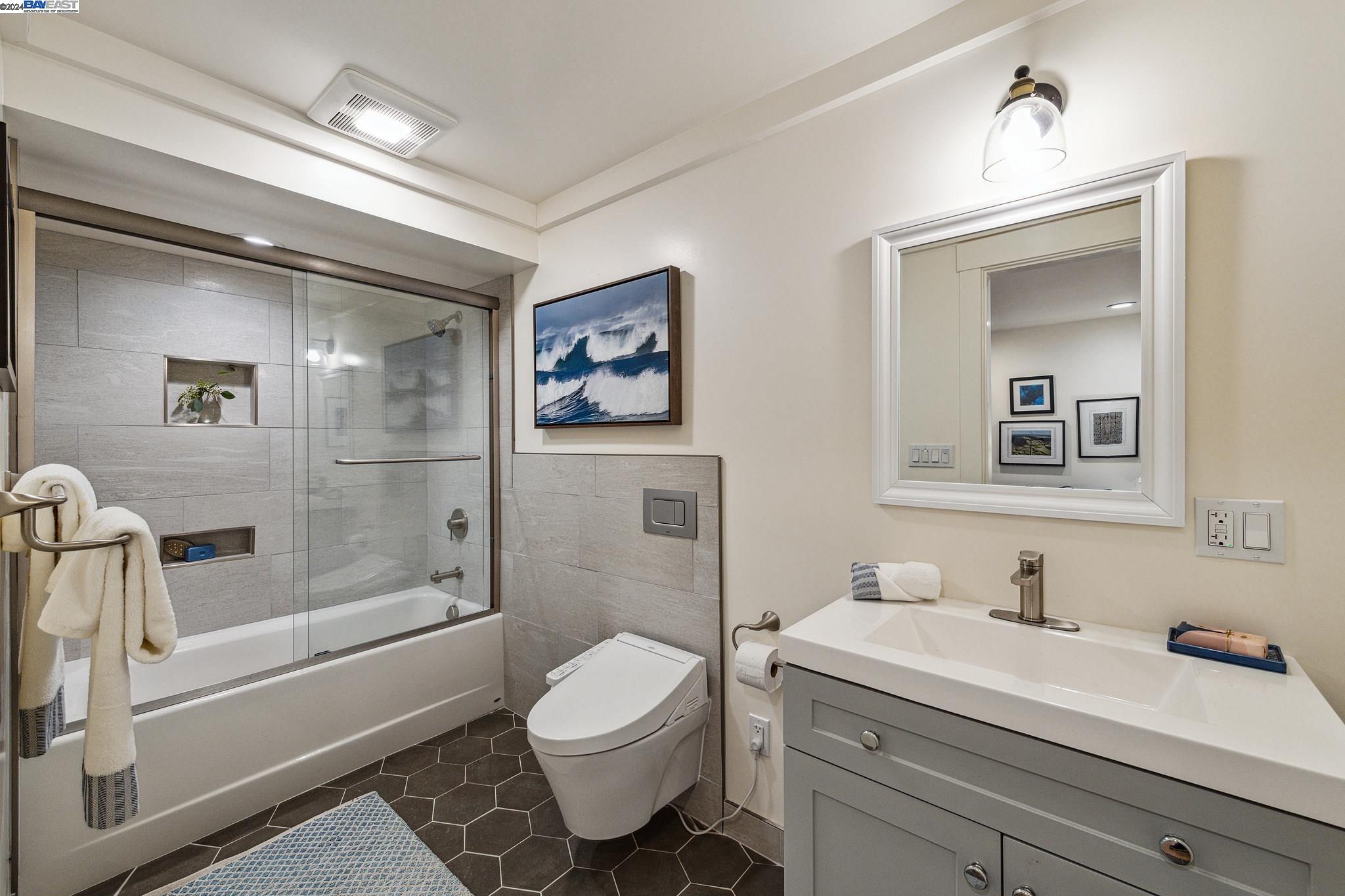 5645 OCEAN VIEW DRIVE