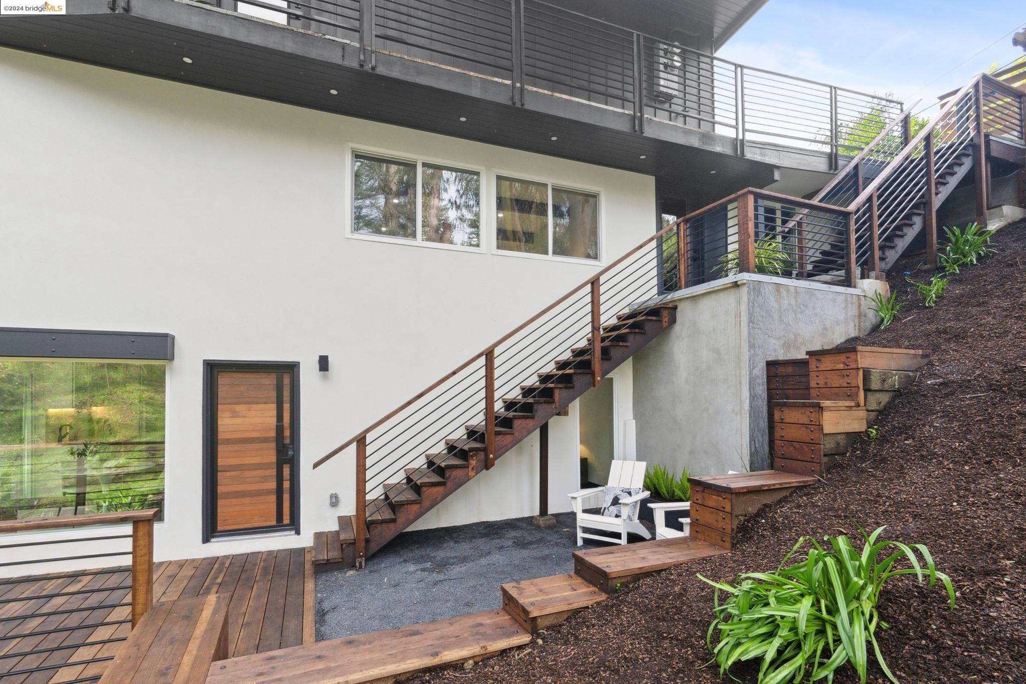 1340 Queens Road
