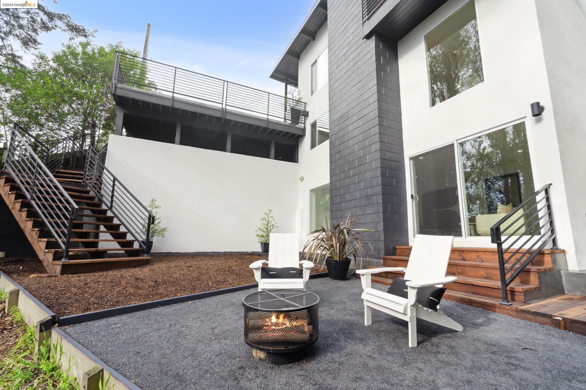 1340 Queens Road