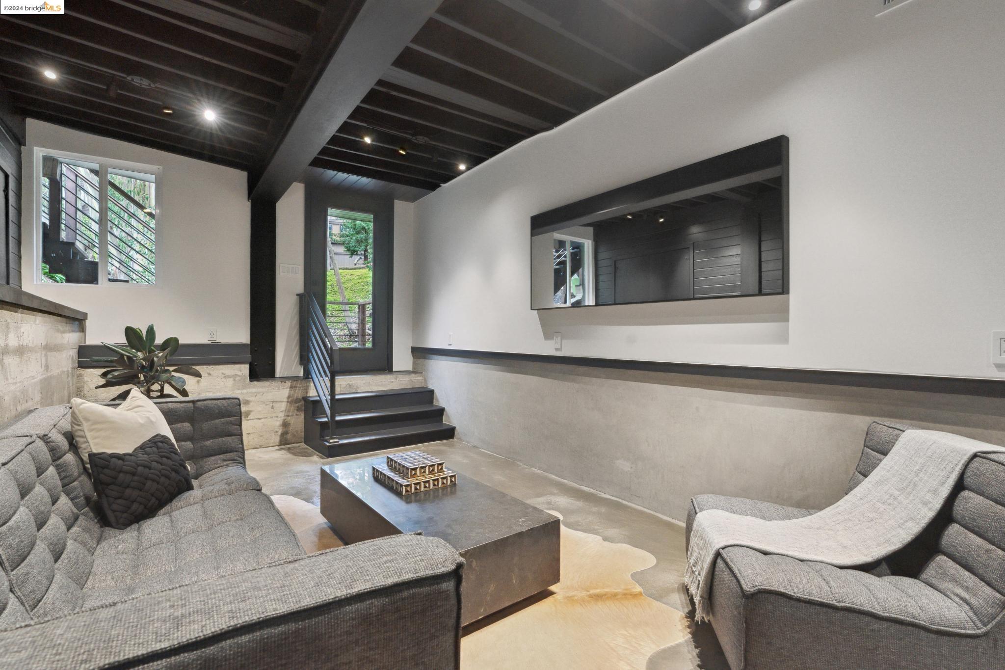 1340 Queens Road