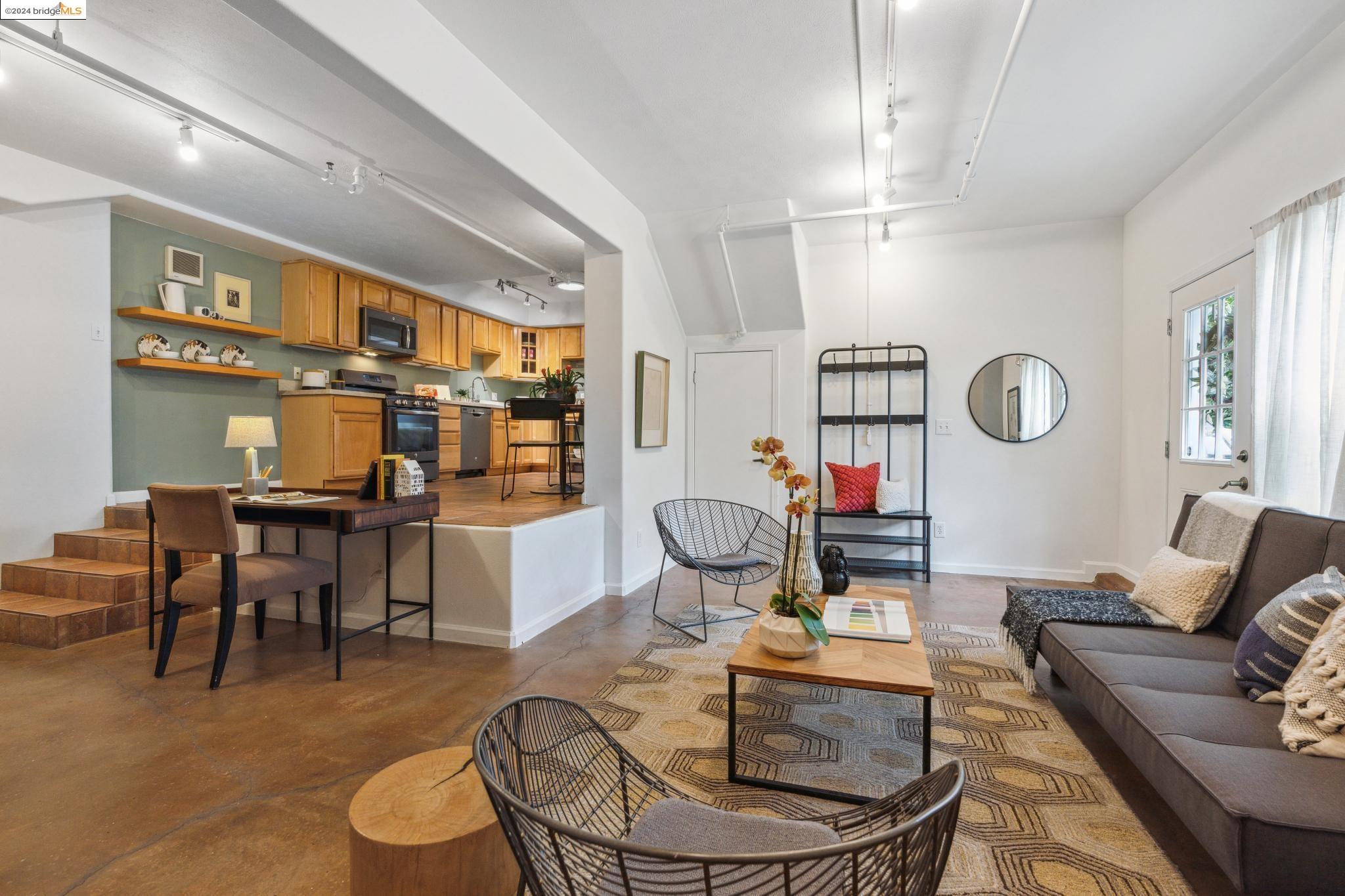 2649 San Pablo Ave # 2