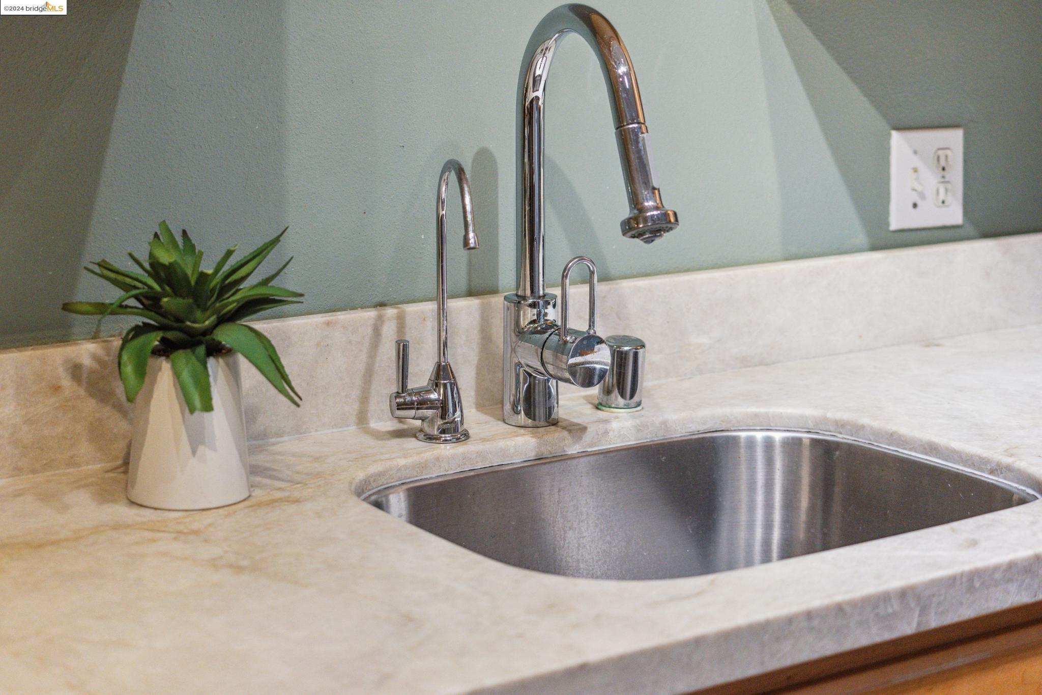 2649 San Pablo Ave # 2