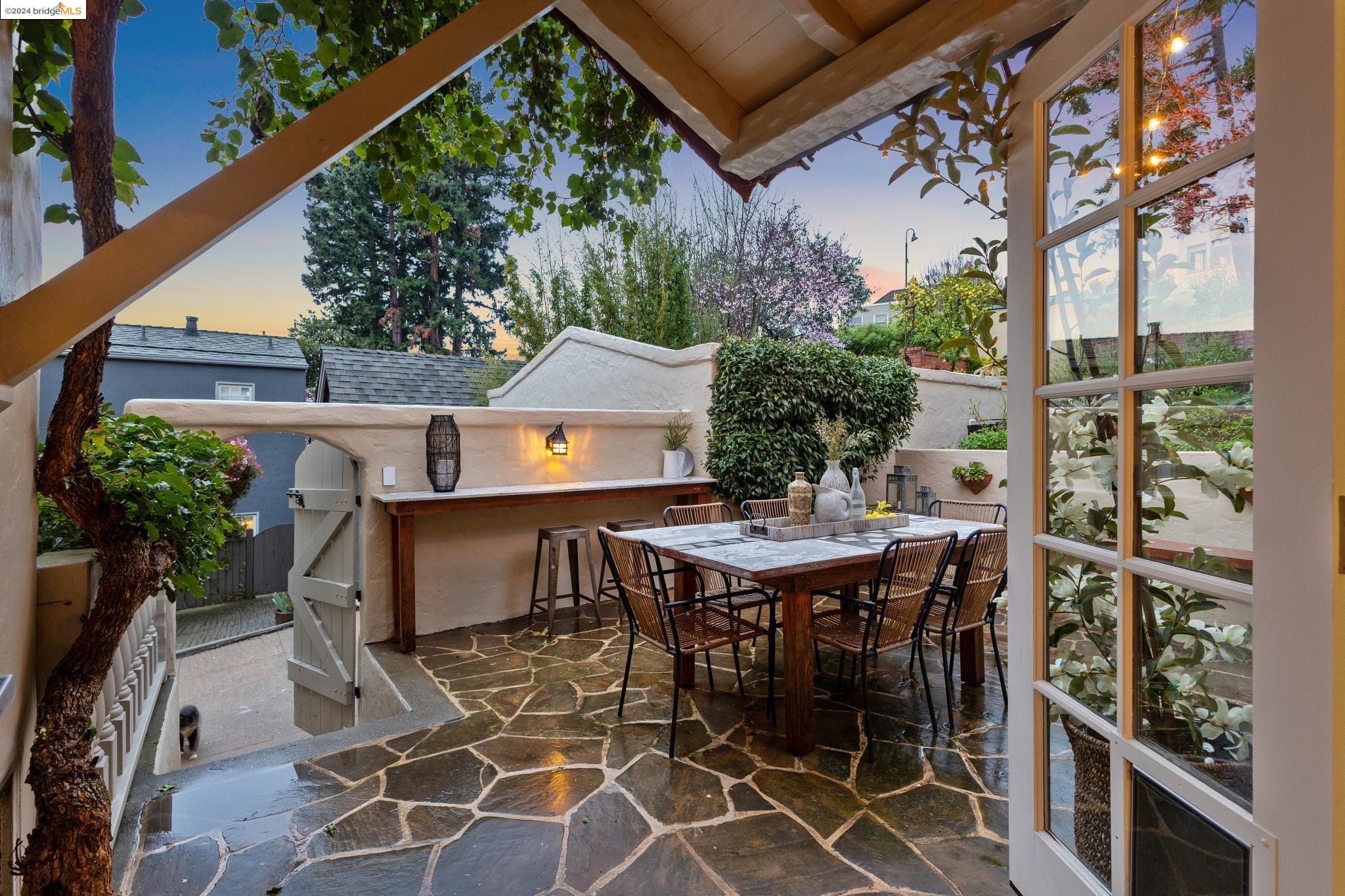 1066 Sunnyhills Road