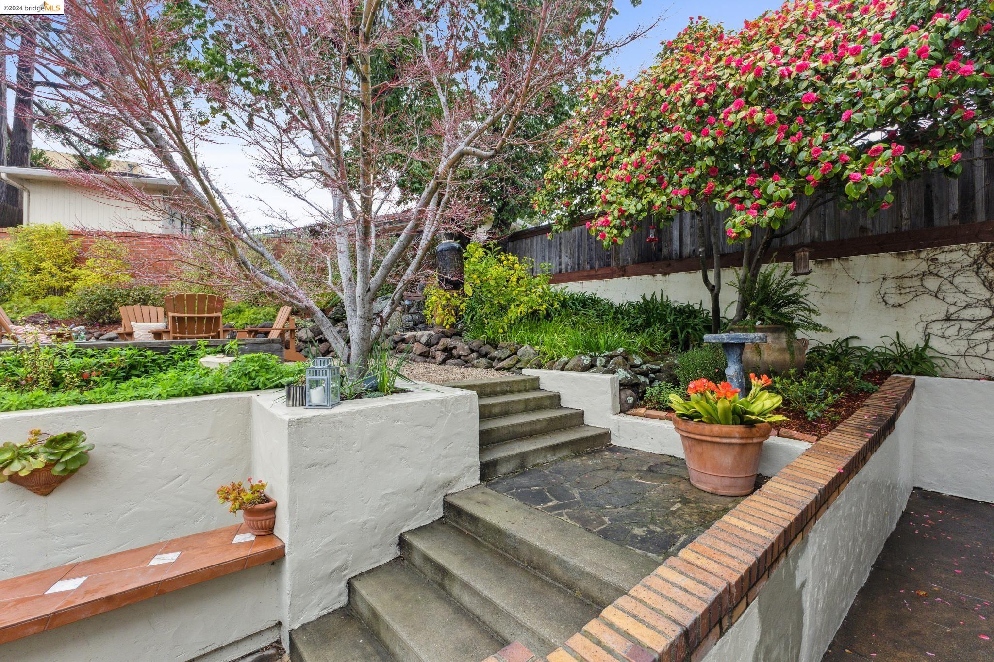 1066 Sunnyhills Road